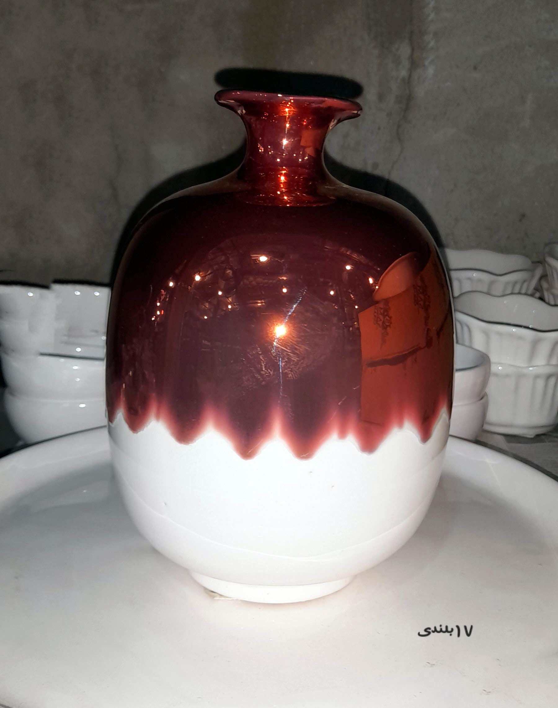 گلدان دکوری مدرن رنگ شیشه ای