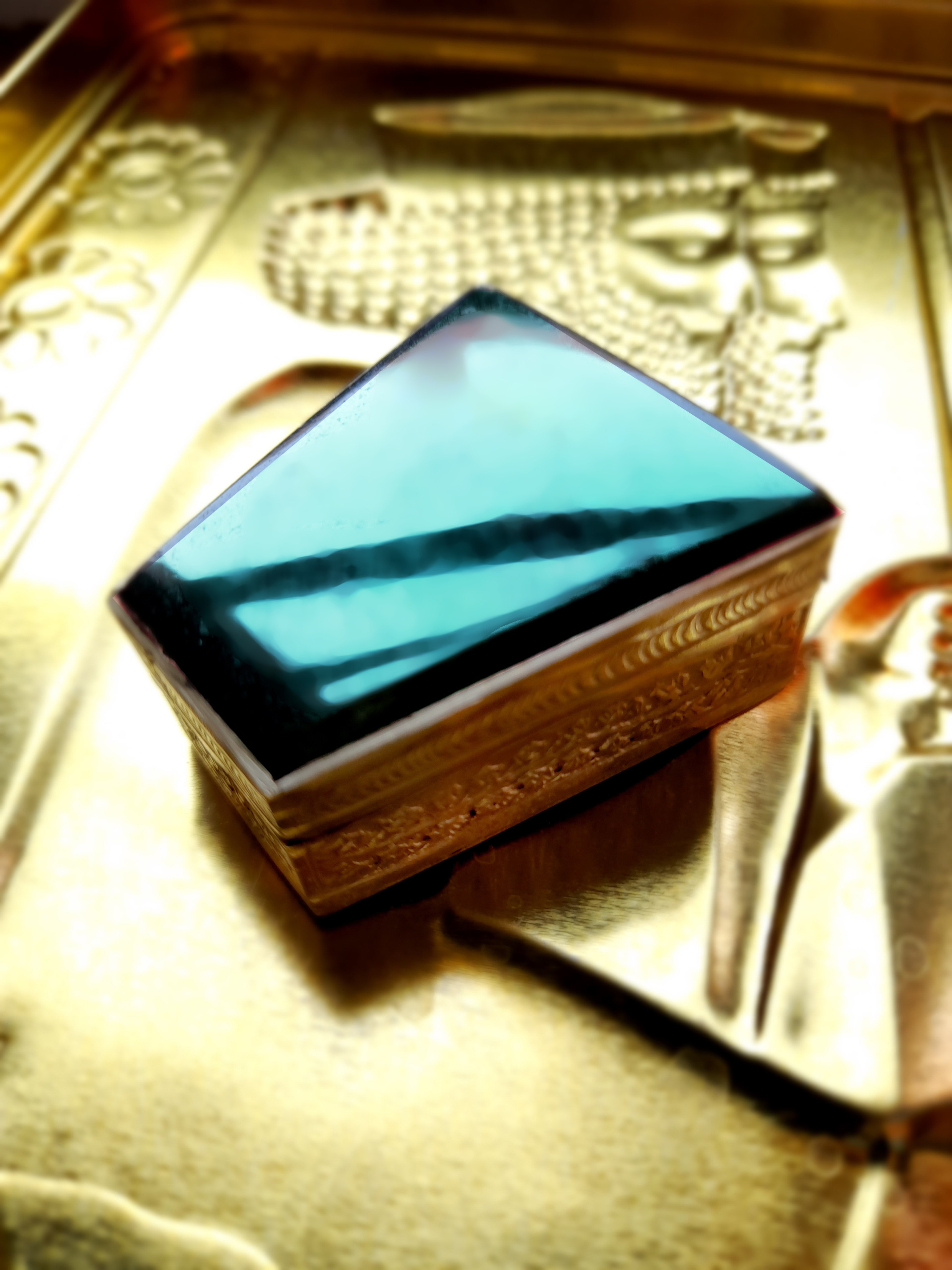 جعبه تمام نقره سنگ یشم قلمکاری آنتیک