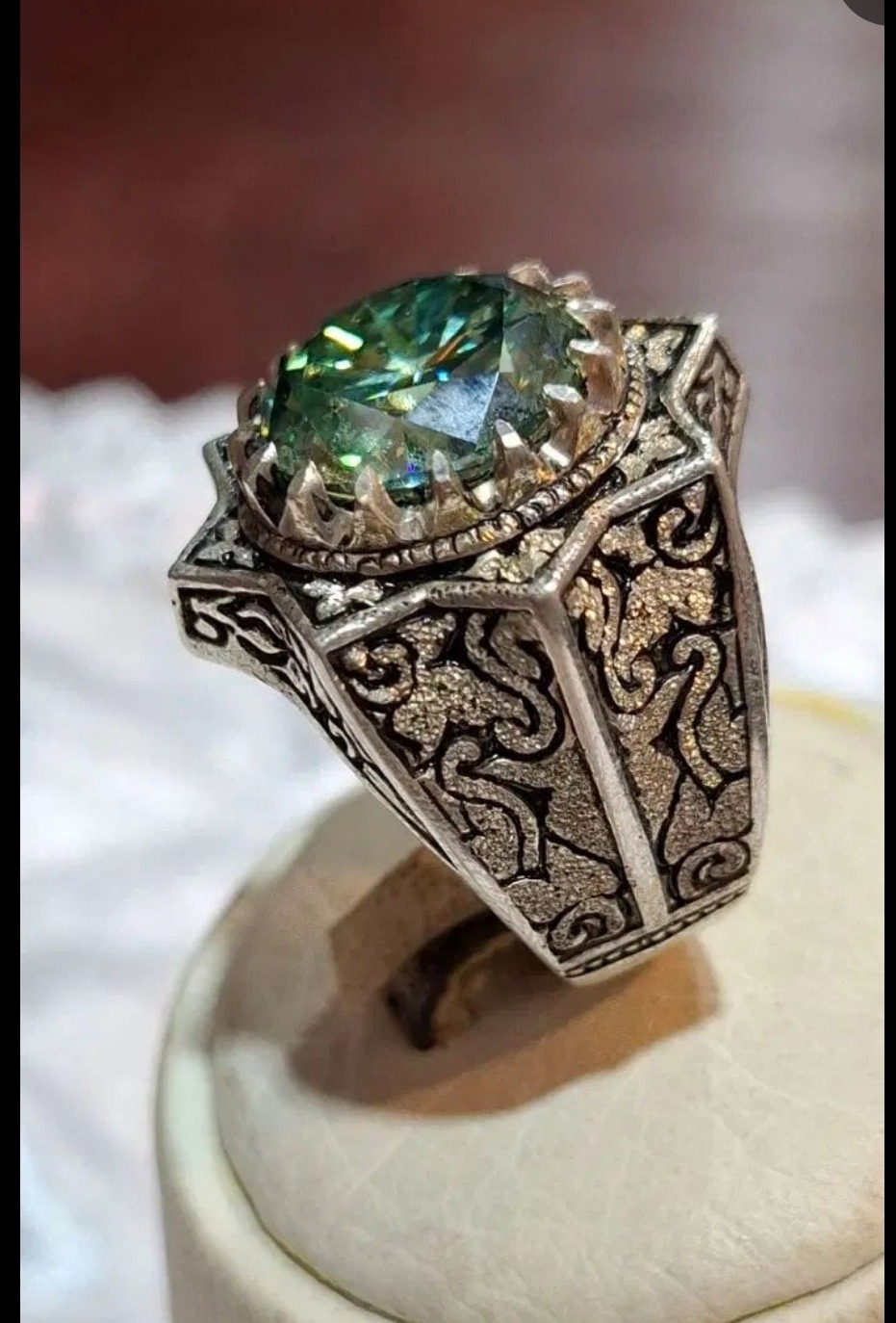 انگشتر فاخر و کلکسیونی