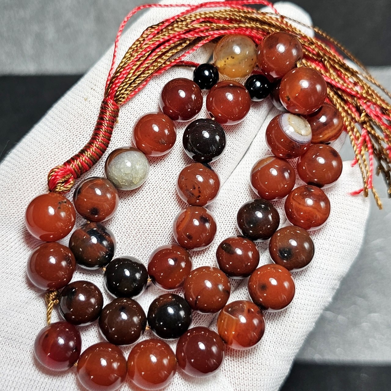  تسبیح 33 دانه عقیق معدنی  کد 10491