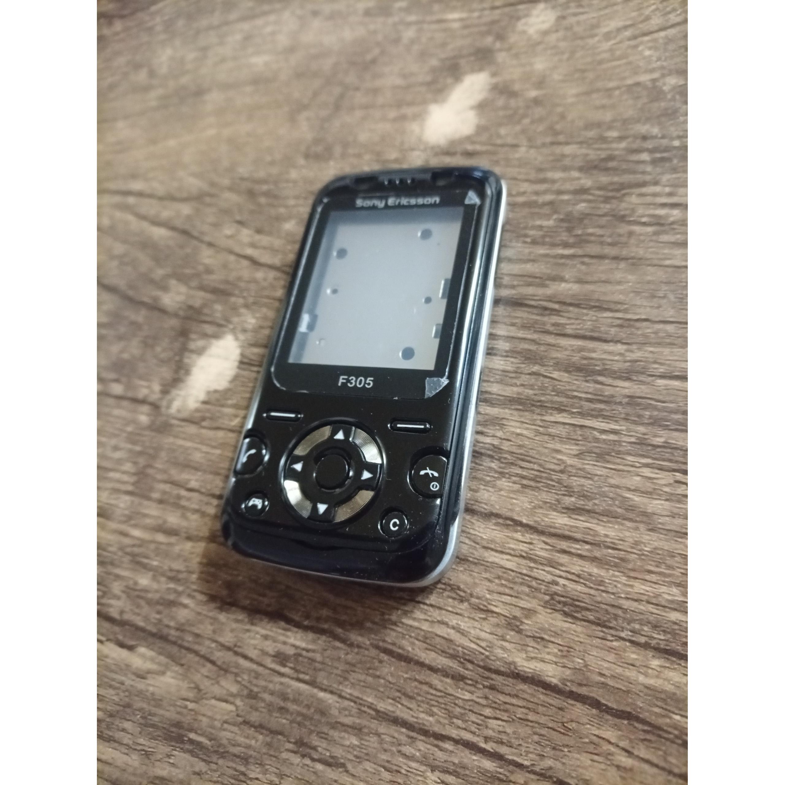 قاب سونی اریکسون مدل F305