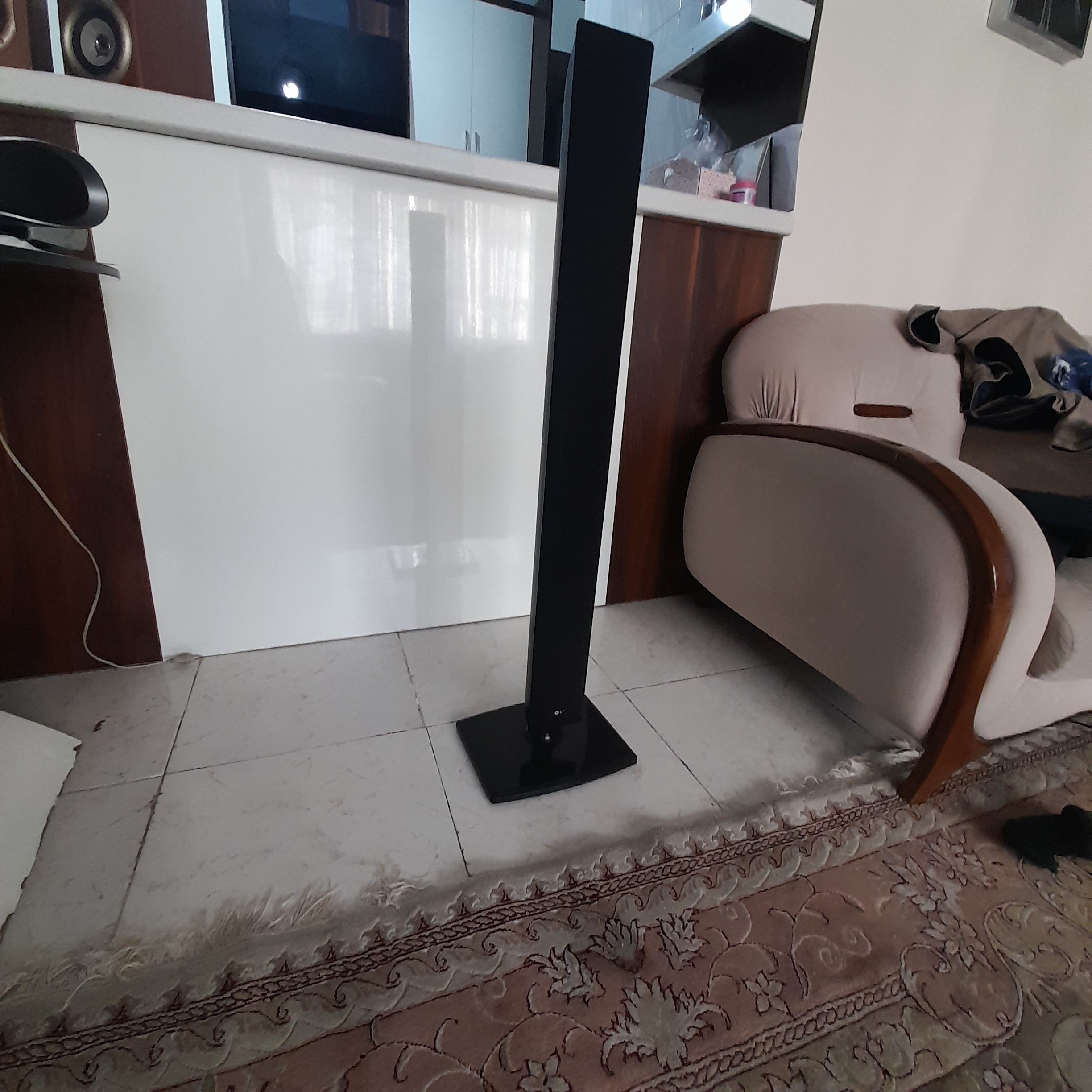 باند ایستاده. LG