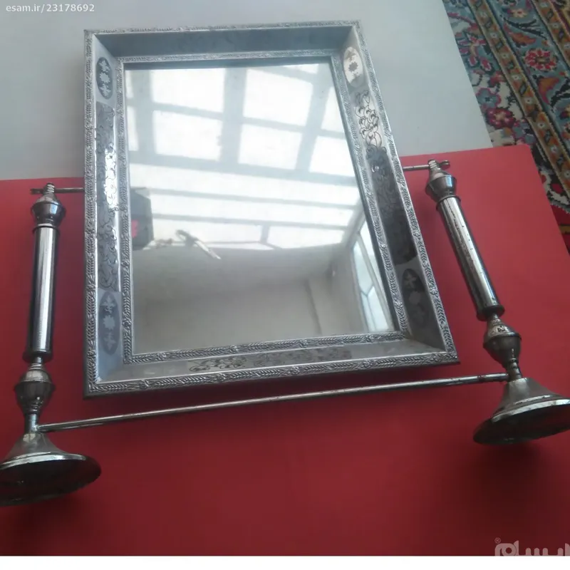 آینه وشمعدان قدیمی