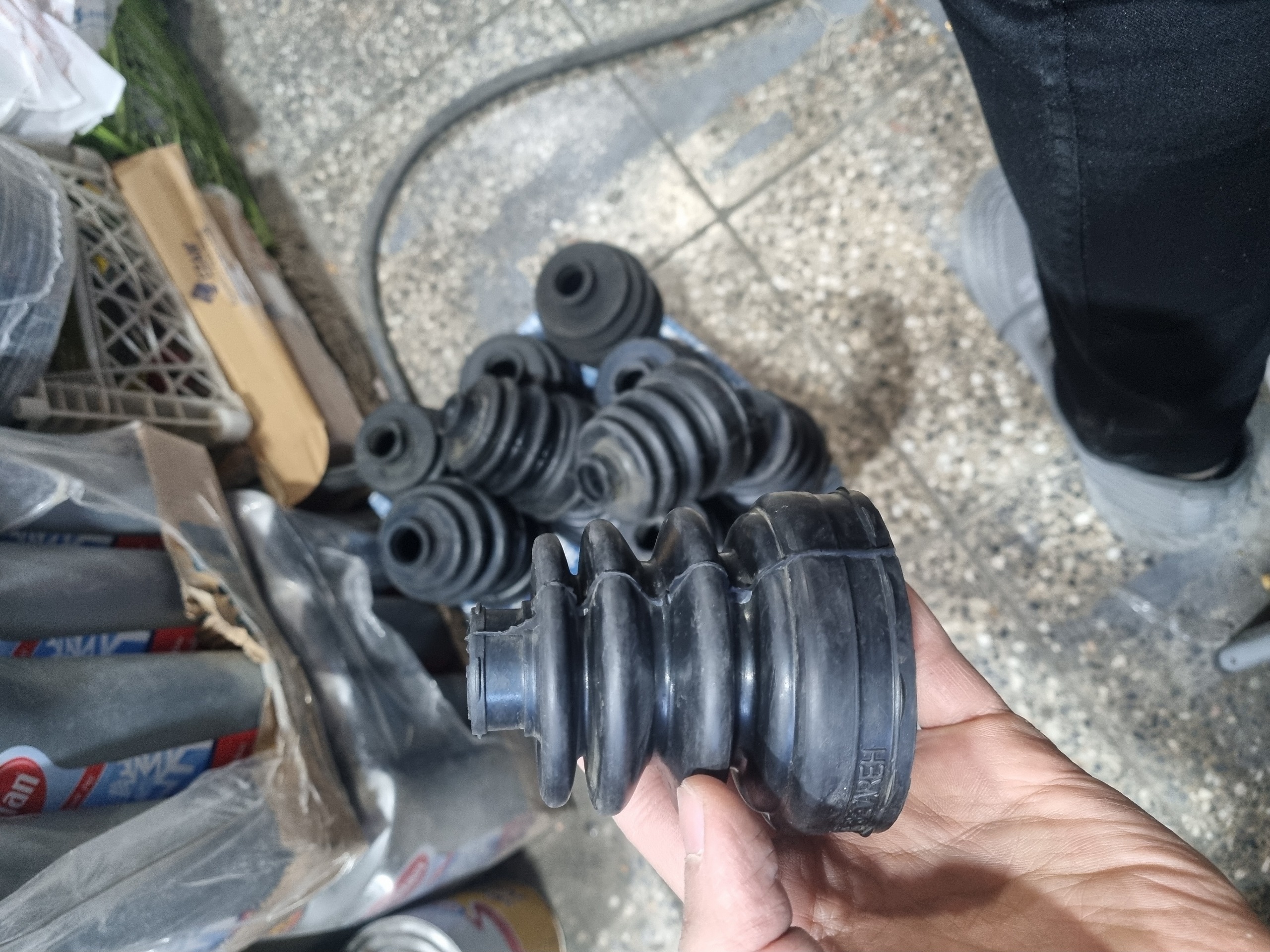 13 عدد گردگیر پلوس پراید