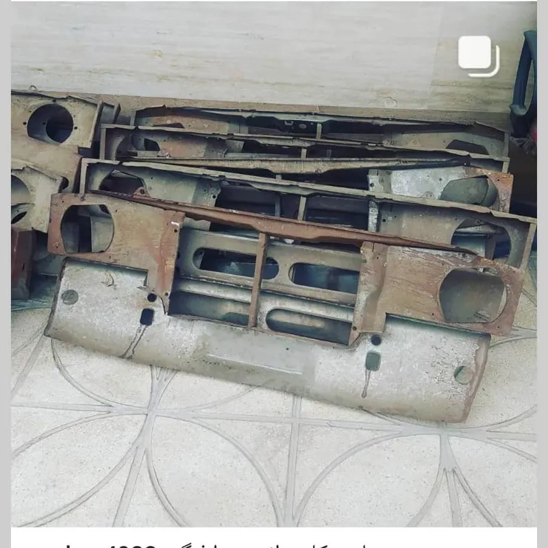 سینی جلو پیکان چراغ کوچک