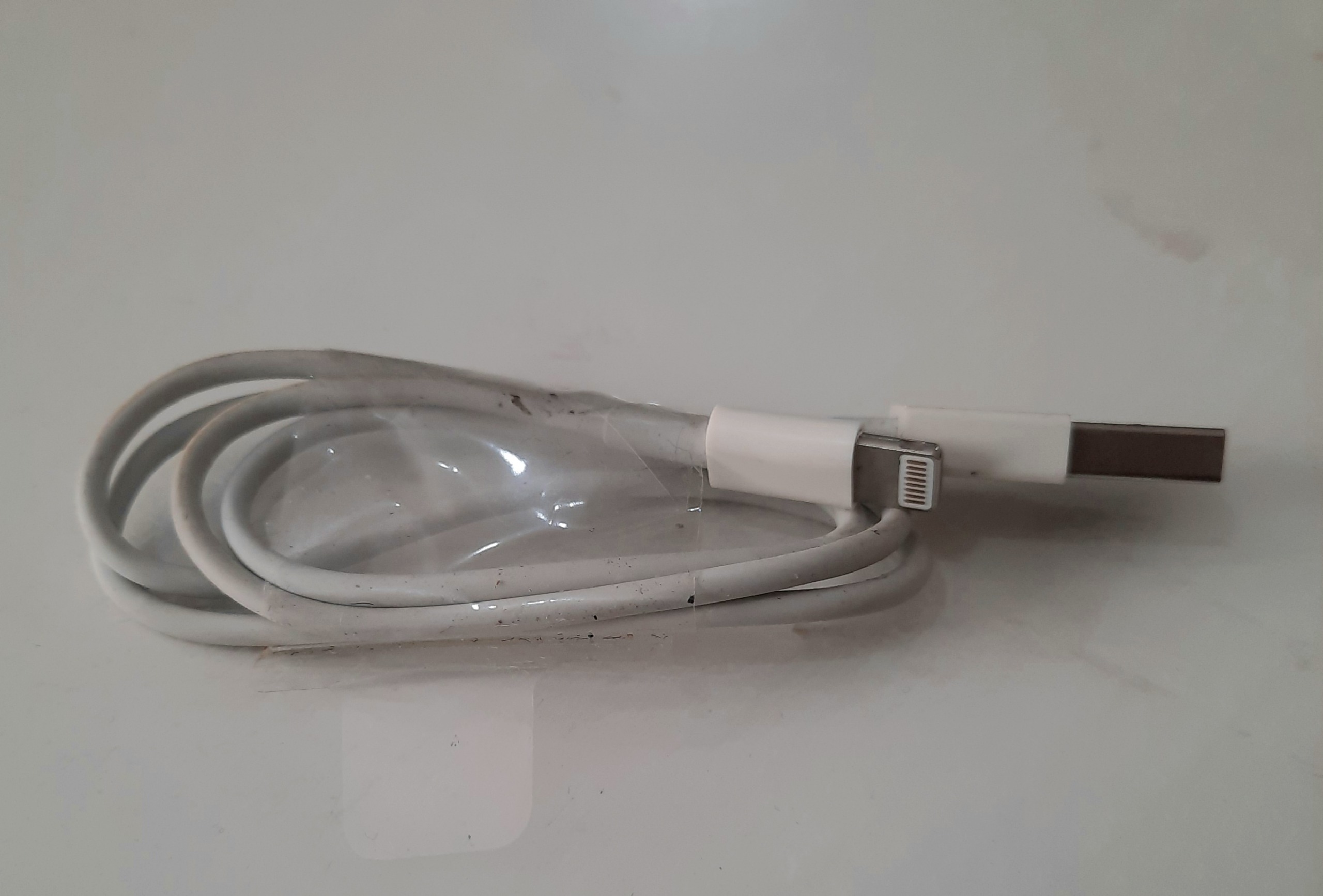 کابل شارژ آیفون