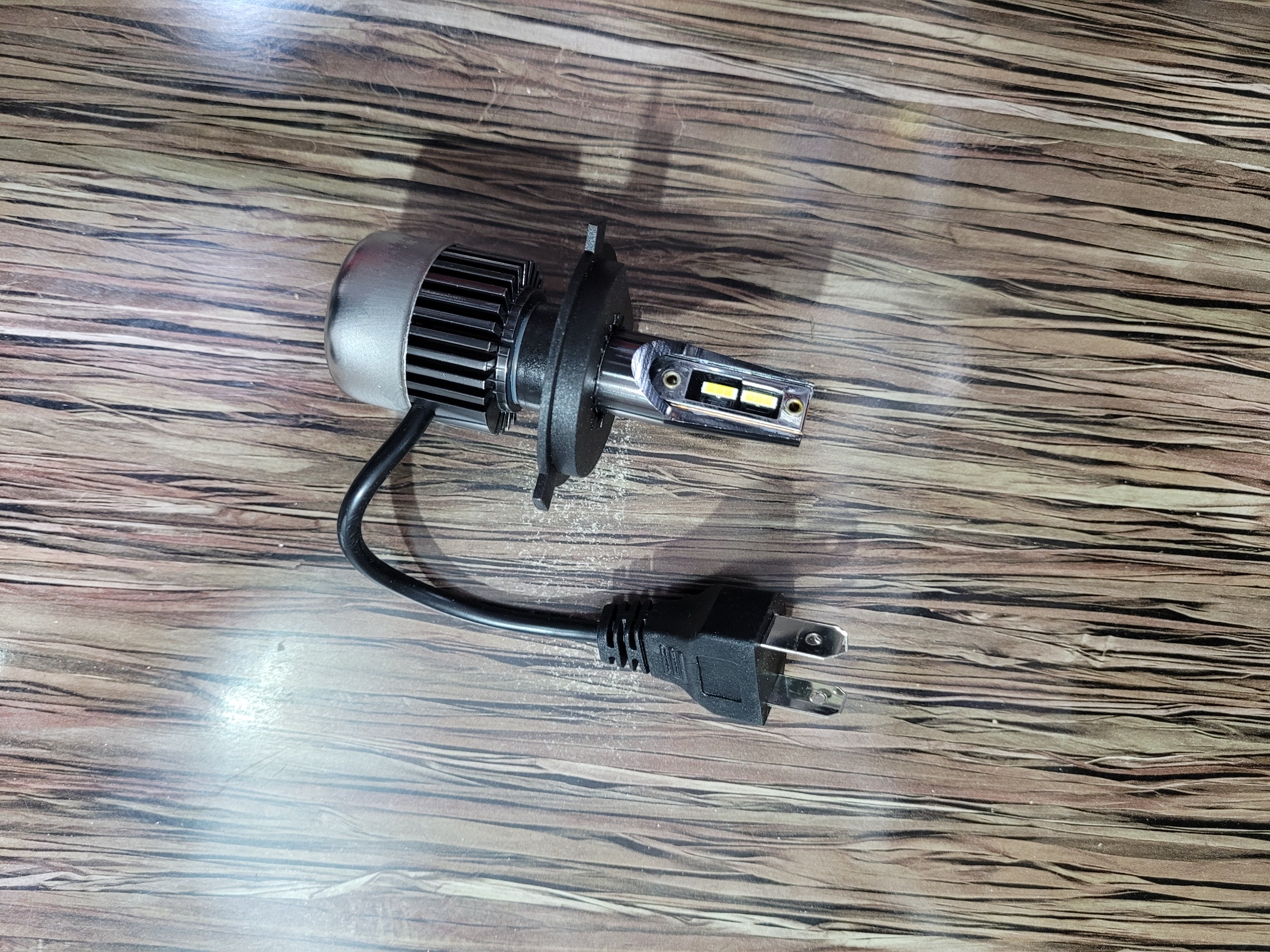 هدلایت سام SM41 سفید پایه h4 بسته 2عددی