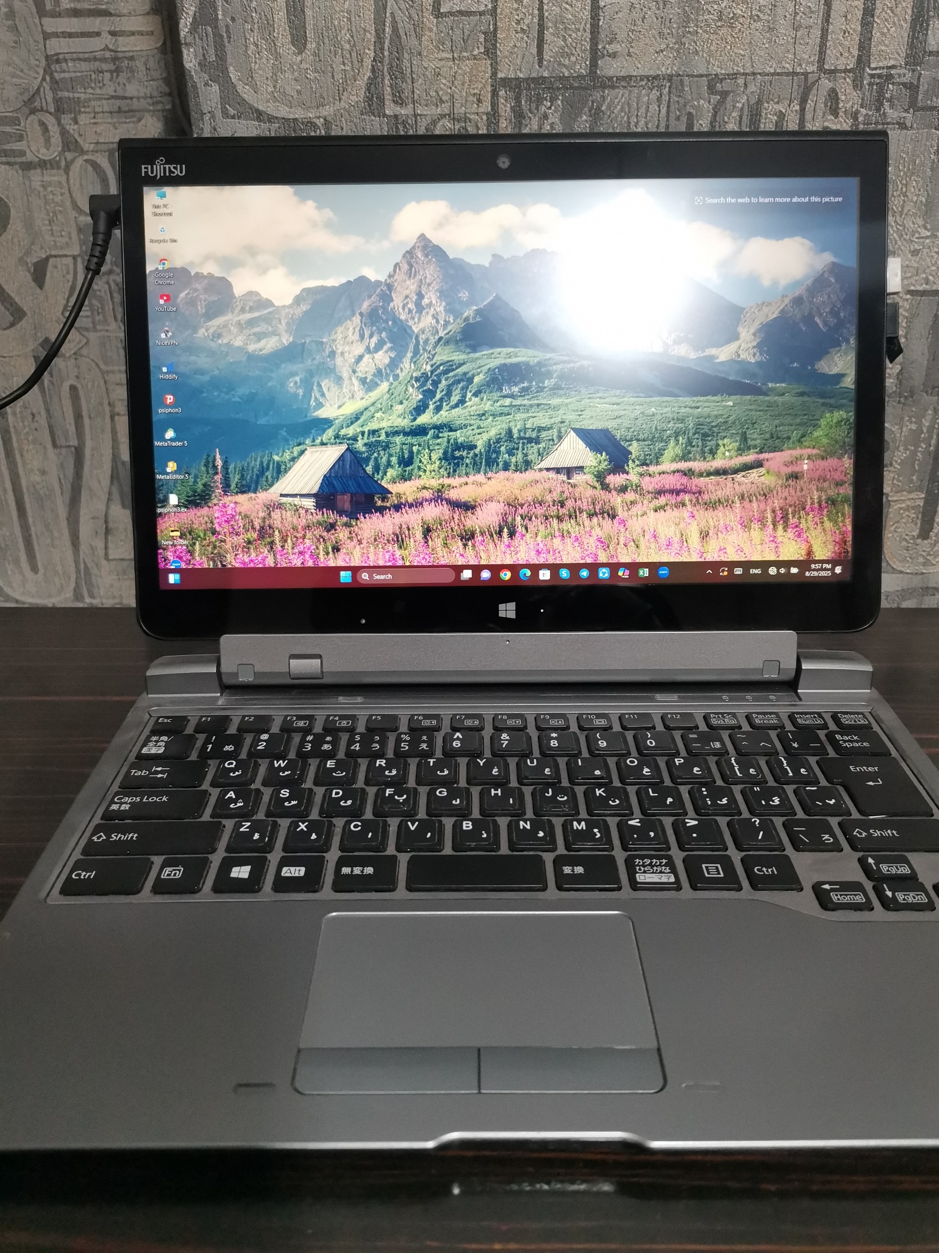 تبلت ویندوزی fujitsu Q736