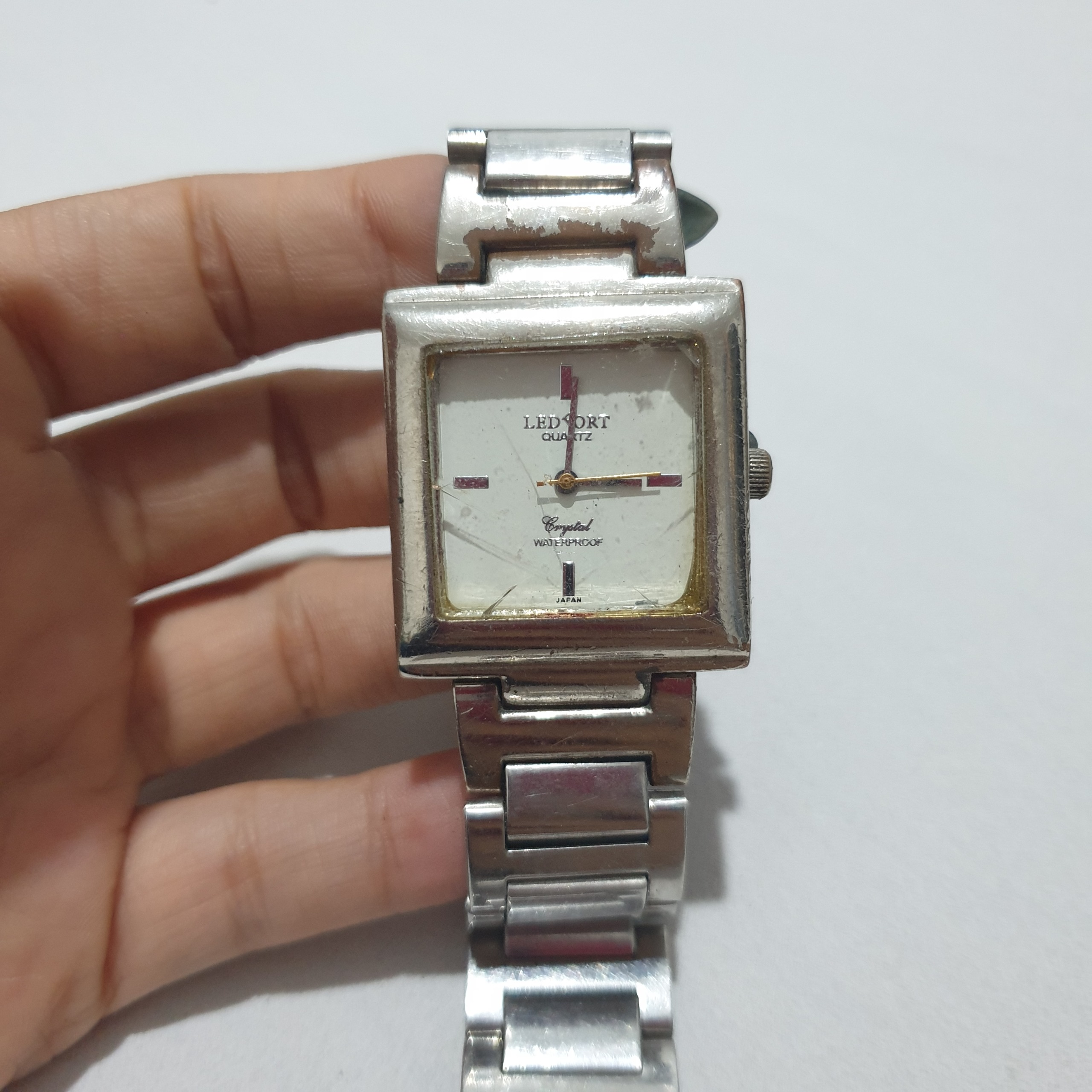 ساعت مچی قدیمی Ledfort ژاپن