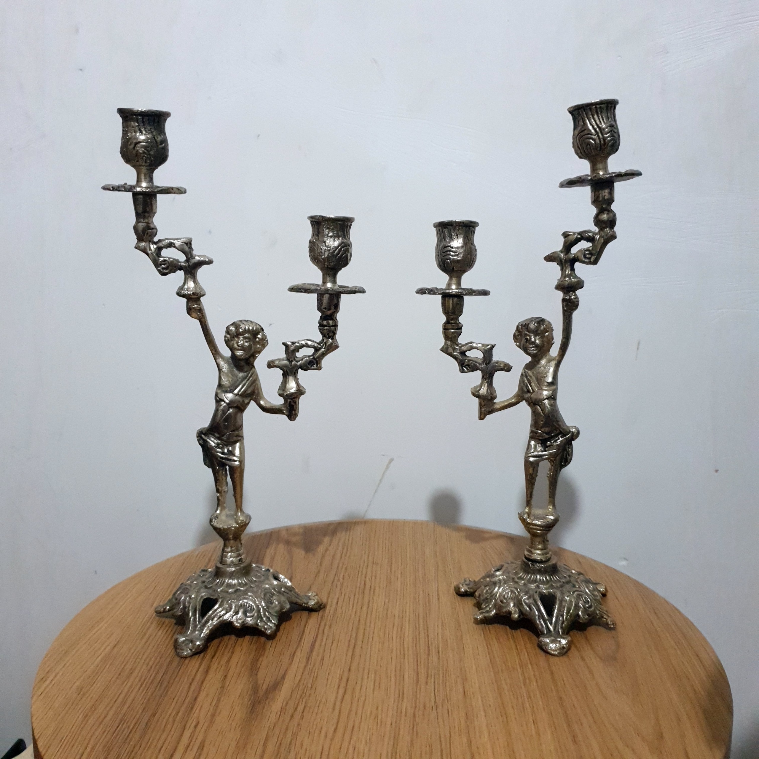 جفت شمعدان قدیمی برنجی فرشته ای