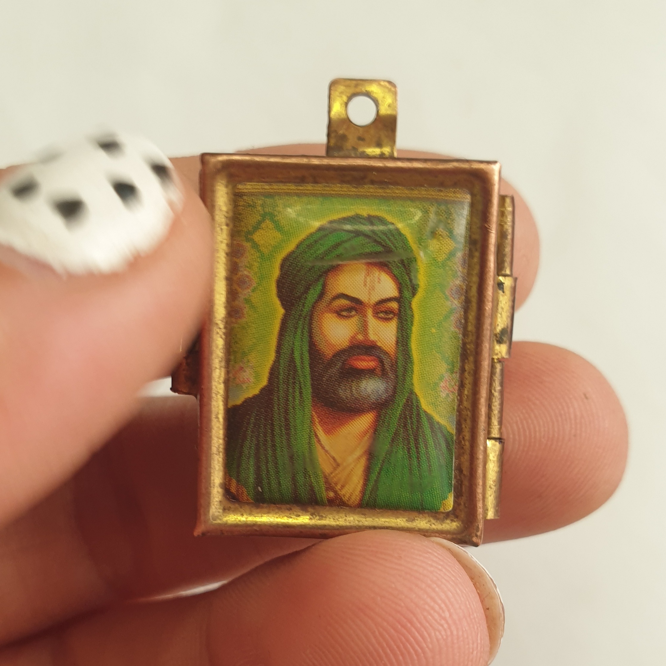 آویز جادعایی شمایل حضرت علی