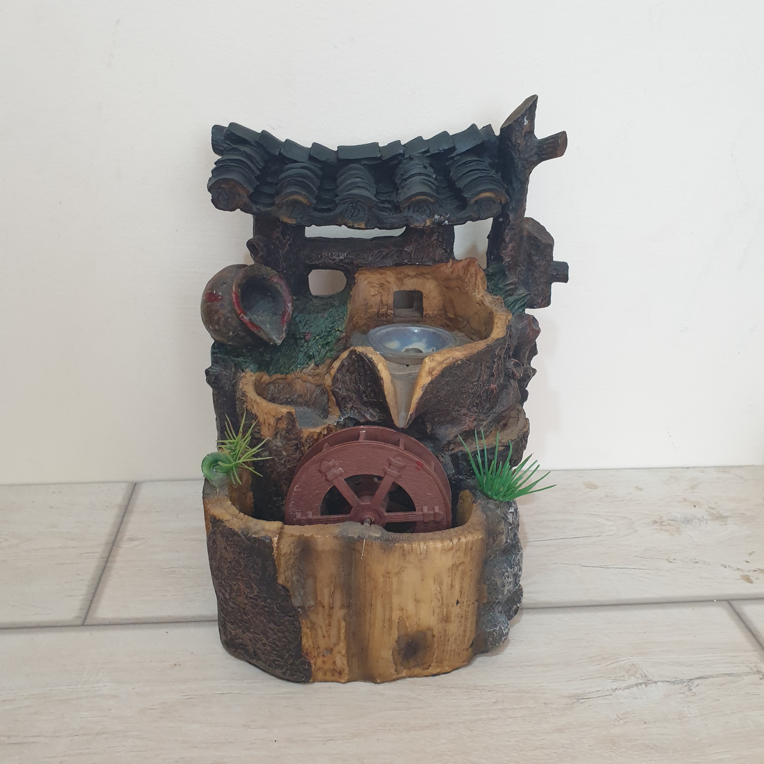 آبنما ی زیبا و خاص