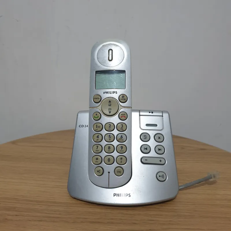 یک عدد دستگاه تلفن بی سیم philips