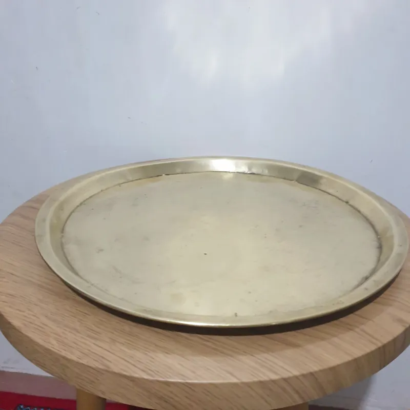 سینی یا زیرسماوری برنجی قدیمی روسی تمیز