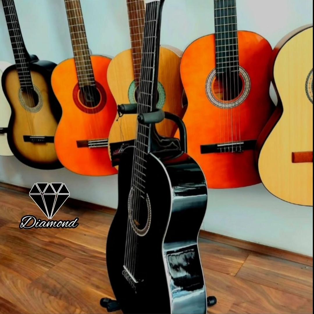 گیتار دیاموند مشکی