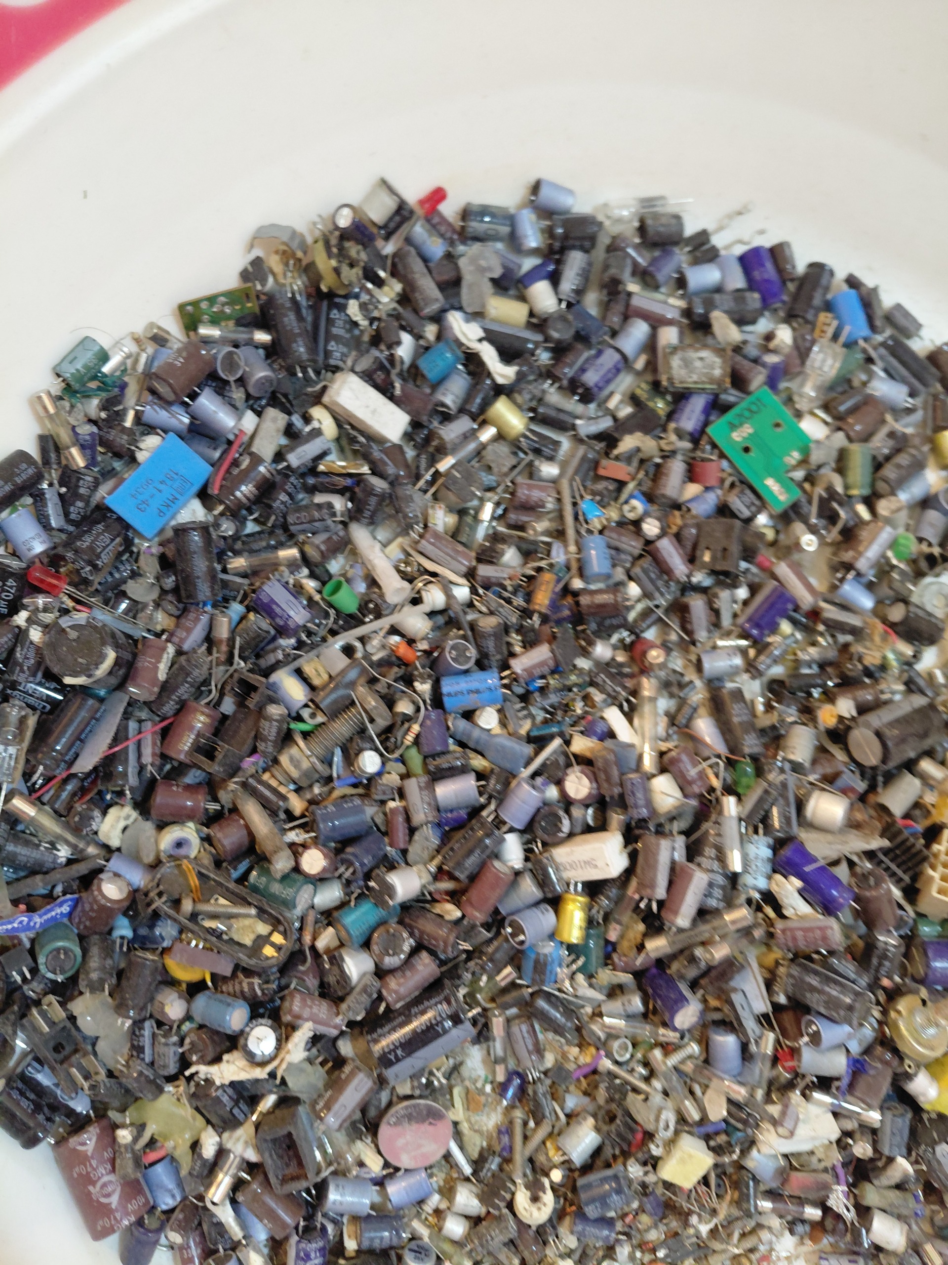 خازن مقداری یکجا جهت بازیافت یا استفاده