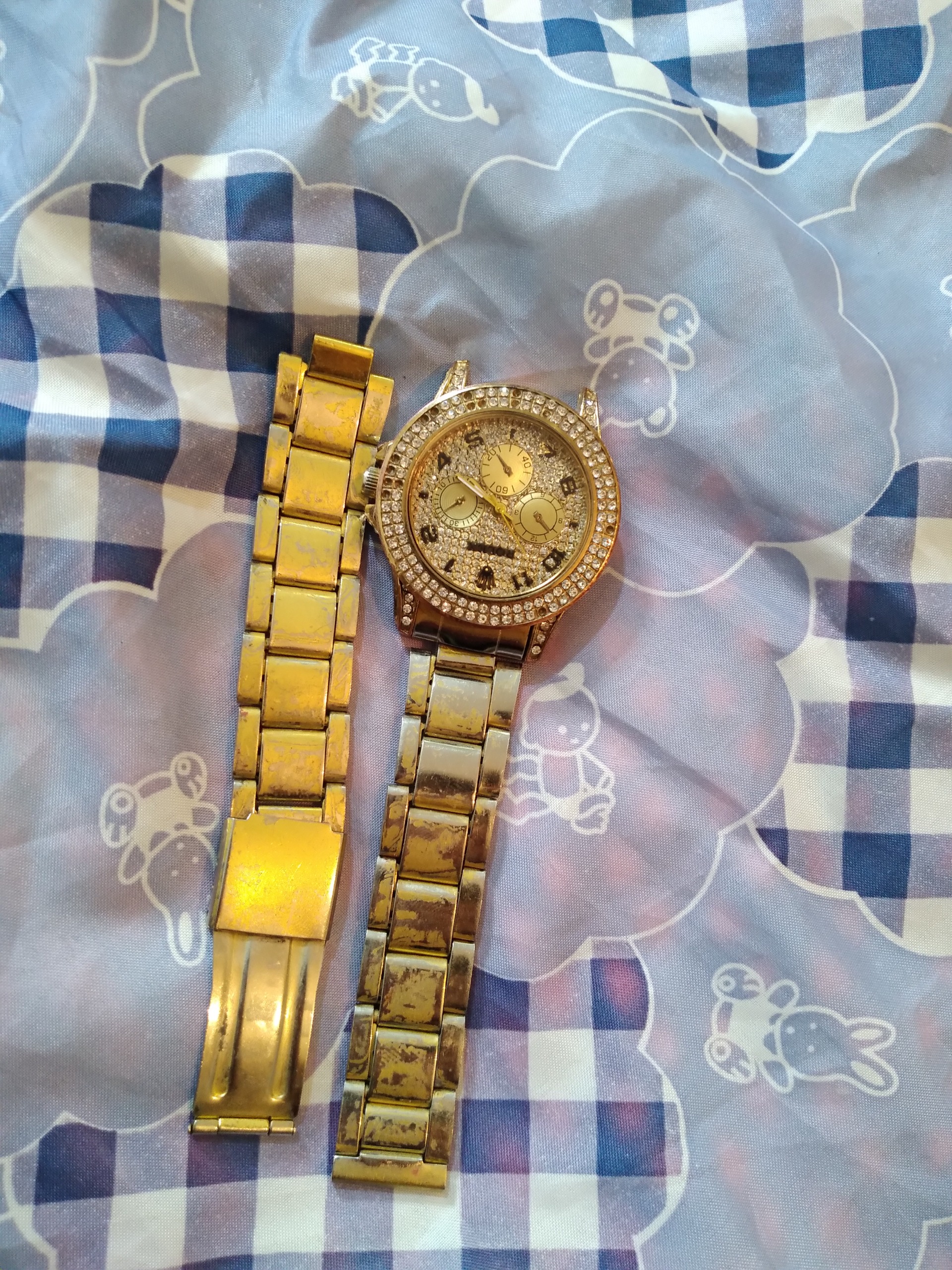 ساعت مچی رولکس نگین کاری شده درحال کار