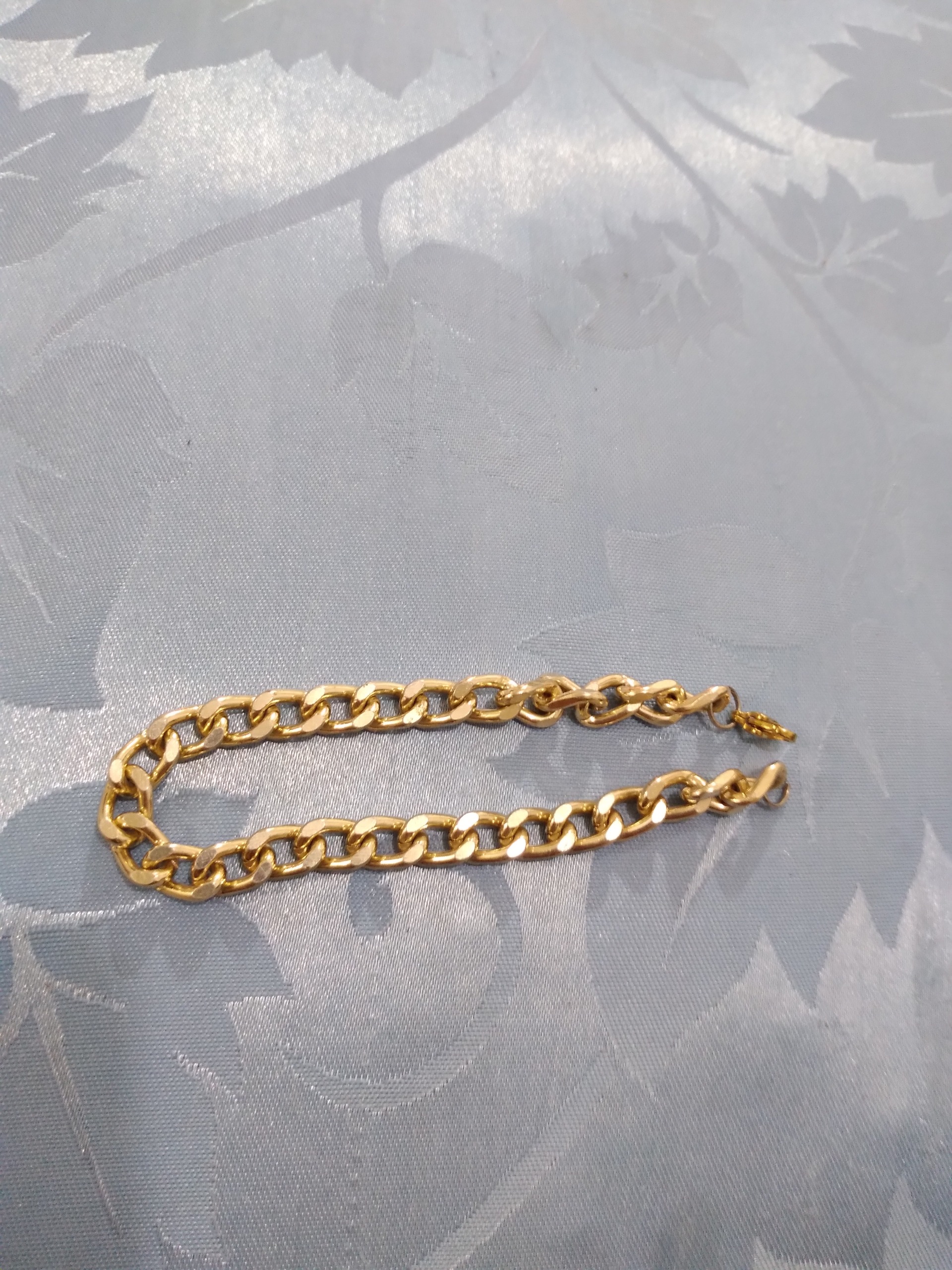 دستبند کارتیر رنگ ثابت