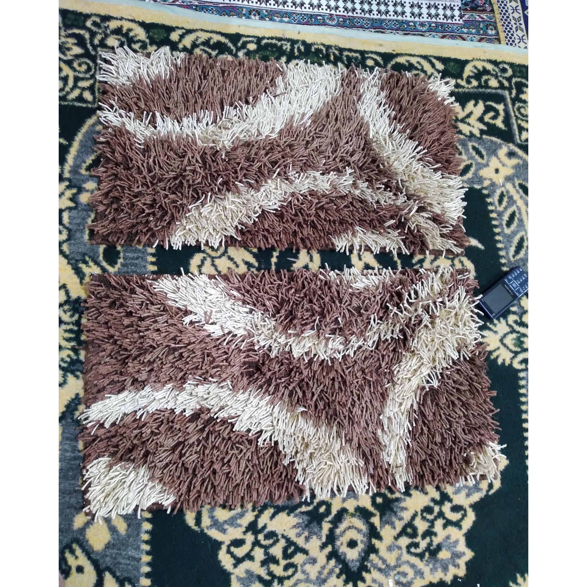 جفت زیر پایی ریش ریش بسیار زیبا