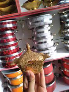 قندان