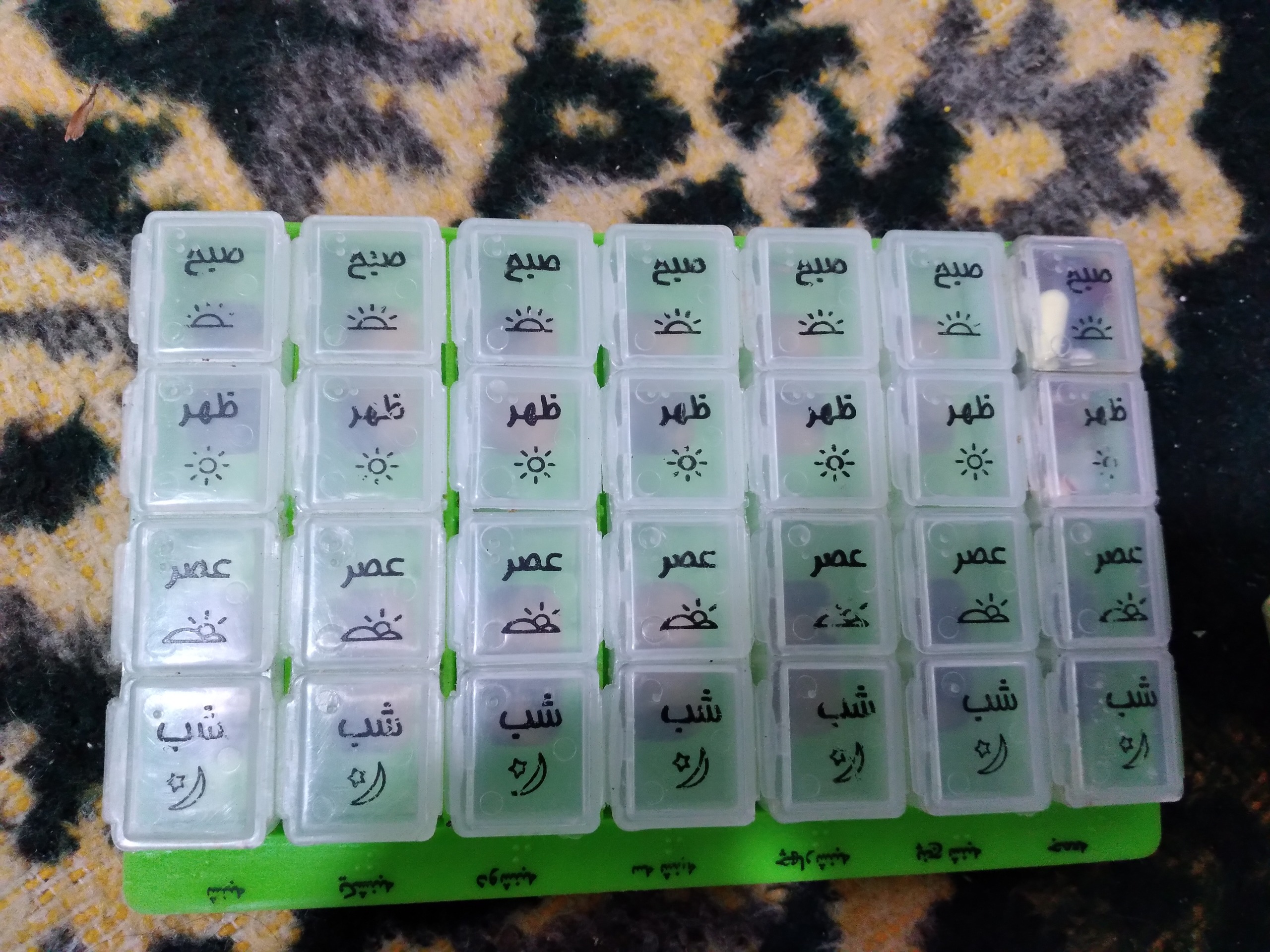 جعبه یادآور قرص دست دوم