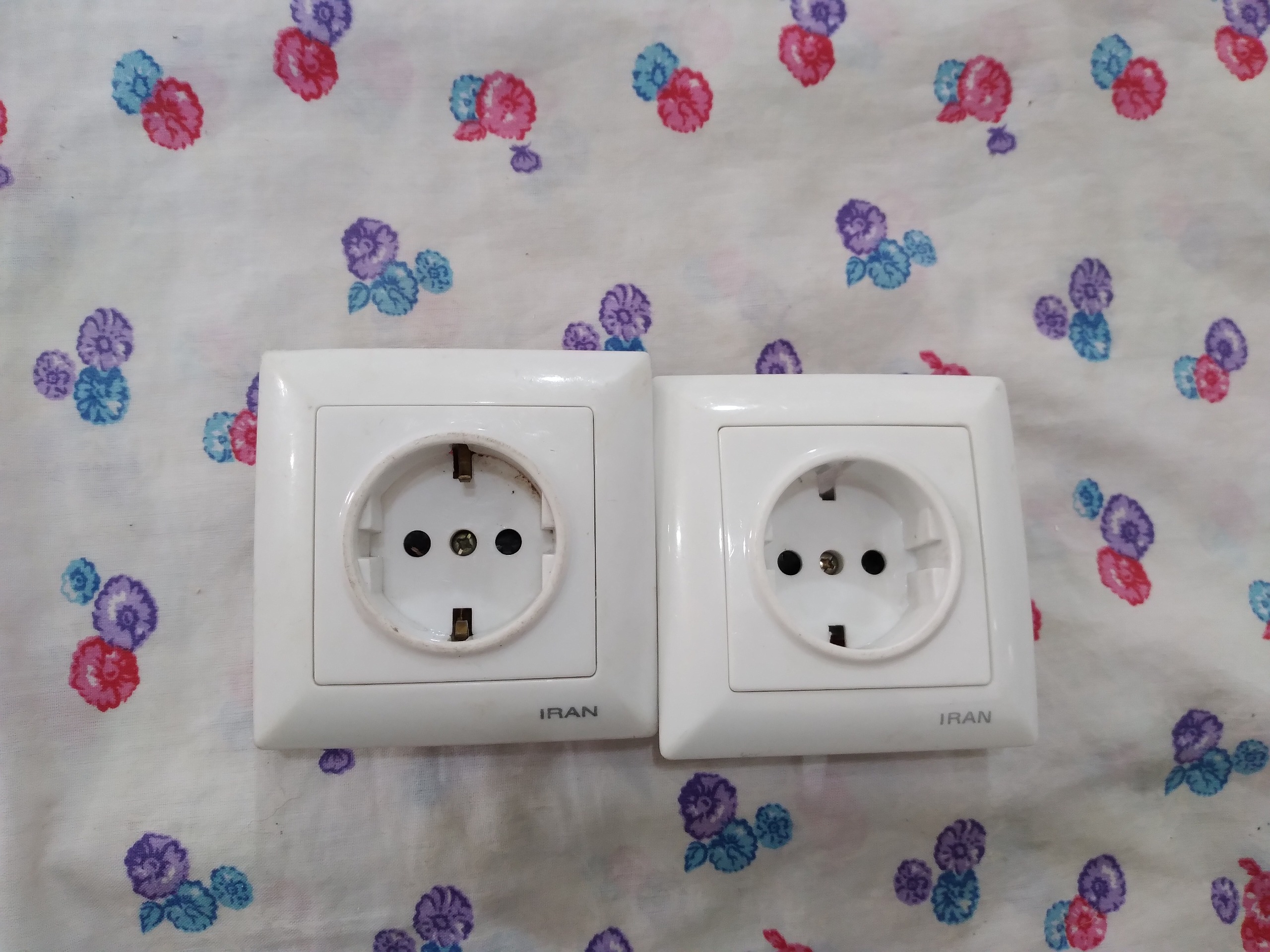 کلید پریز دوعدد باهم