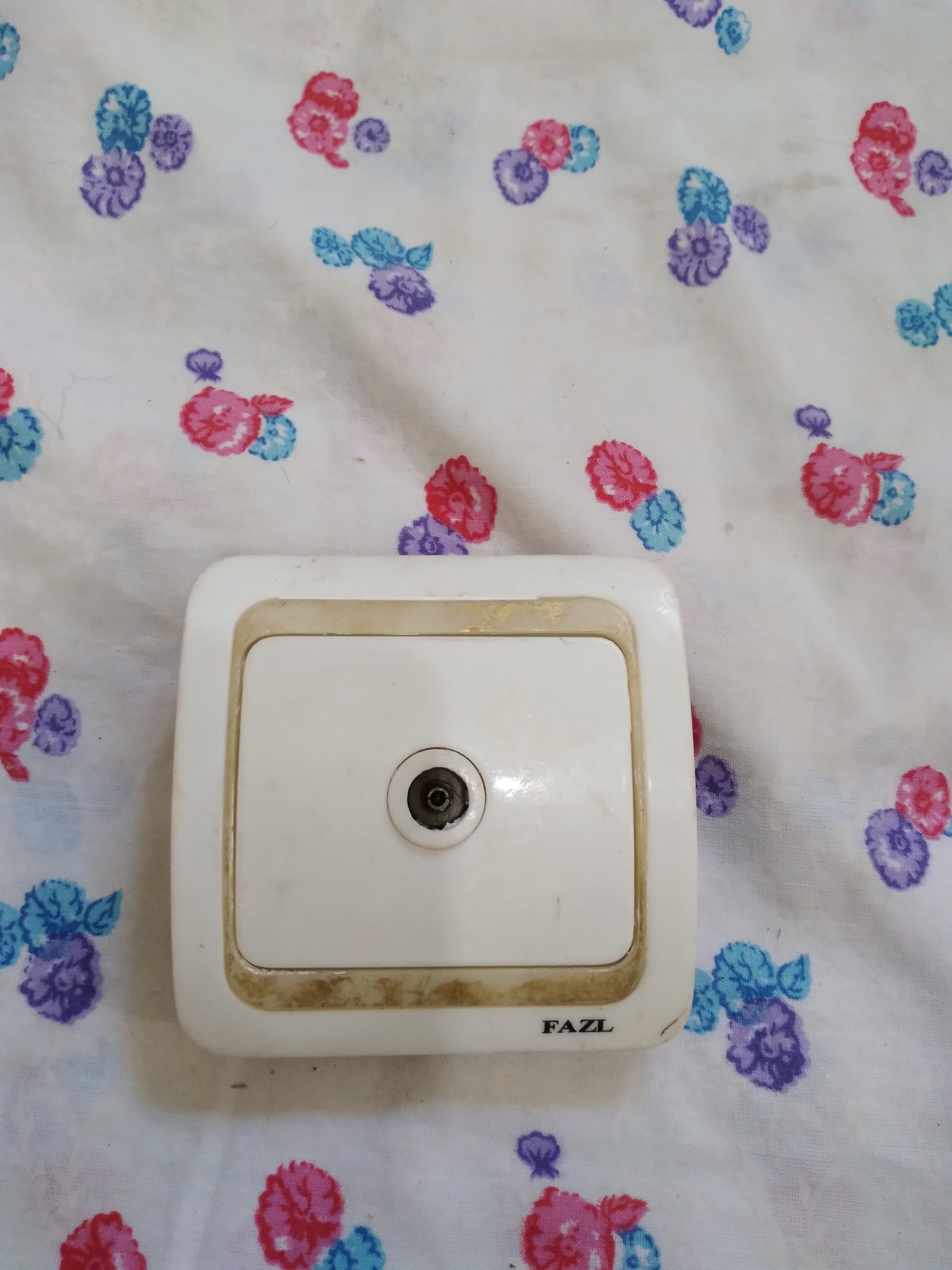 پریز آنتن قدیمی