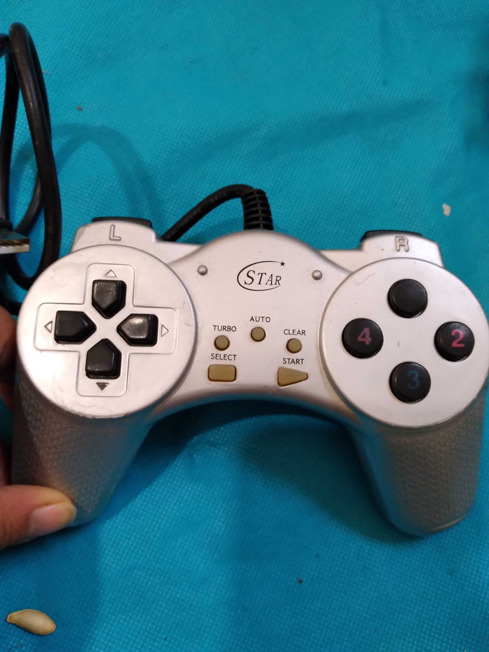 دسته آتاری طبق عکس تست نشده