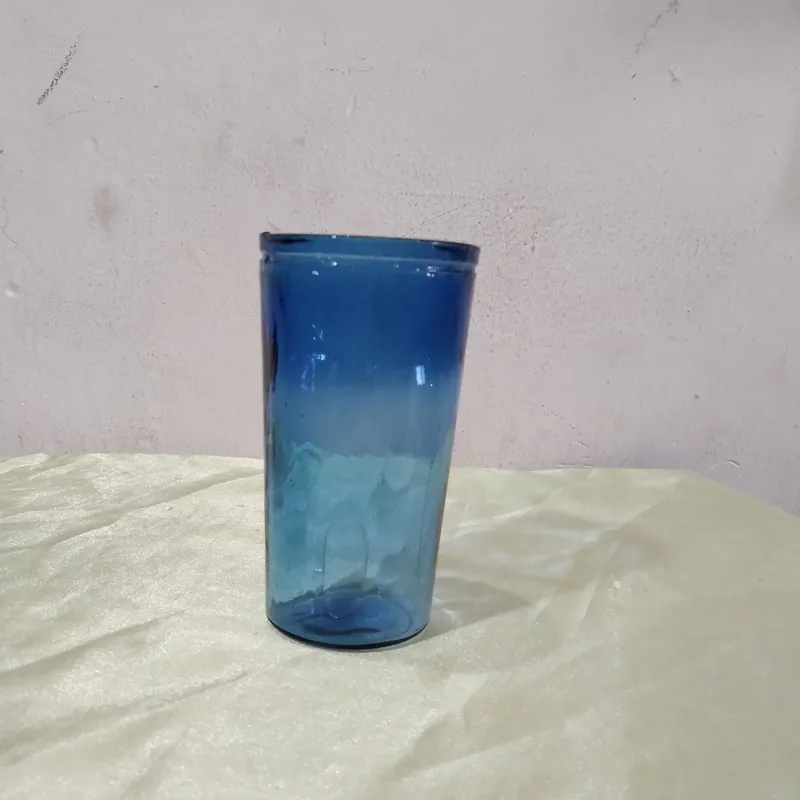 یک عدد لیوان بلند رنگی آنتیک نوستالژی کد2