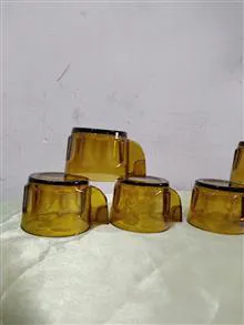 یک
