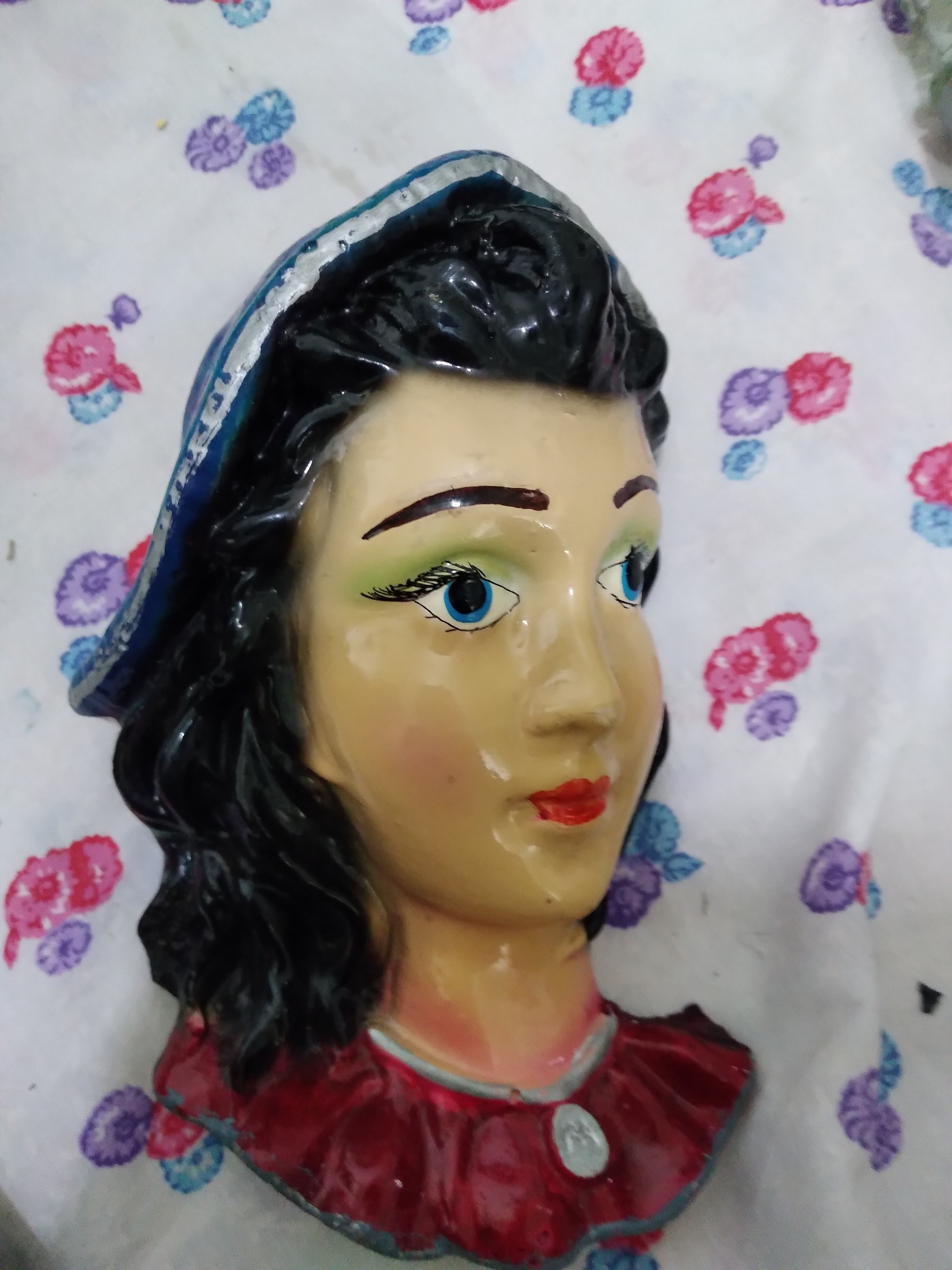 مجسمه دختر خوب بسیار زیبا