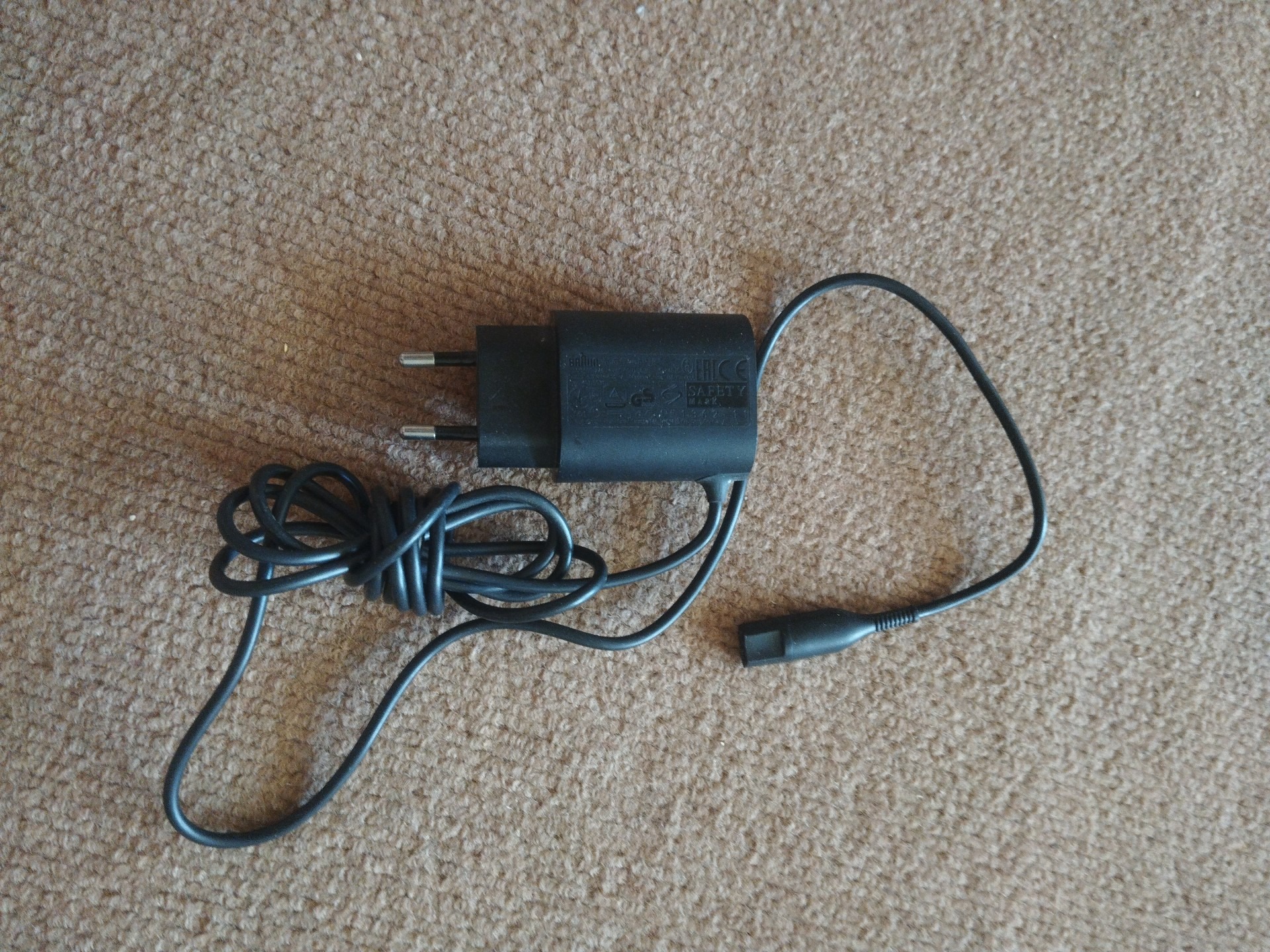 آداپتور ریش تراش براون اصلی 5,9ولت