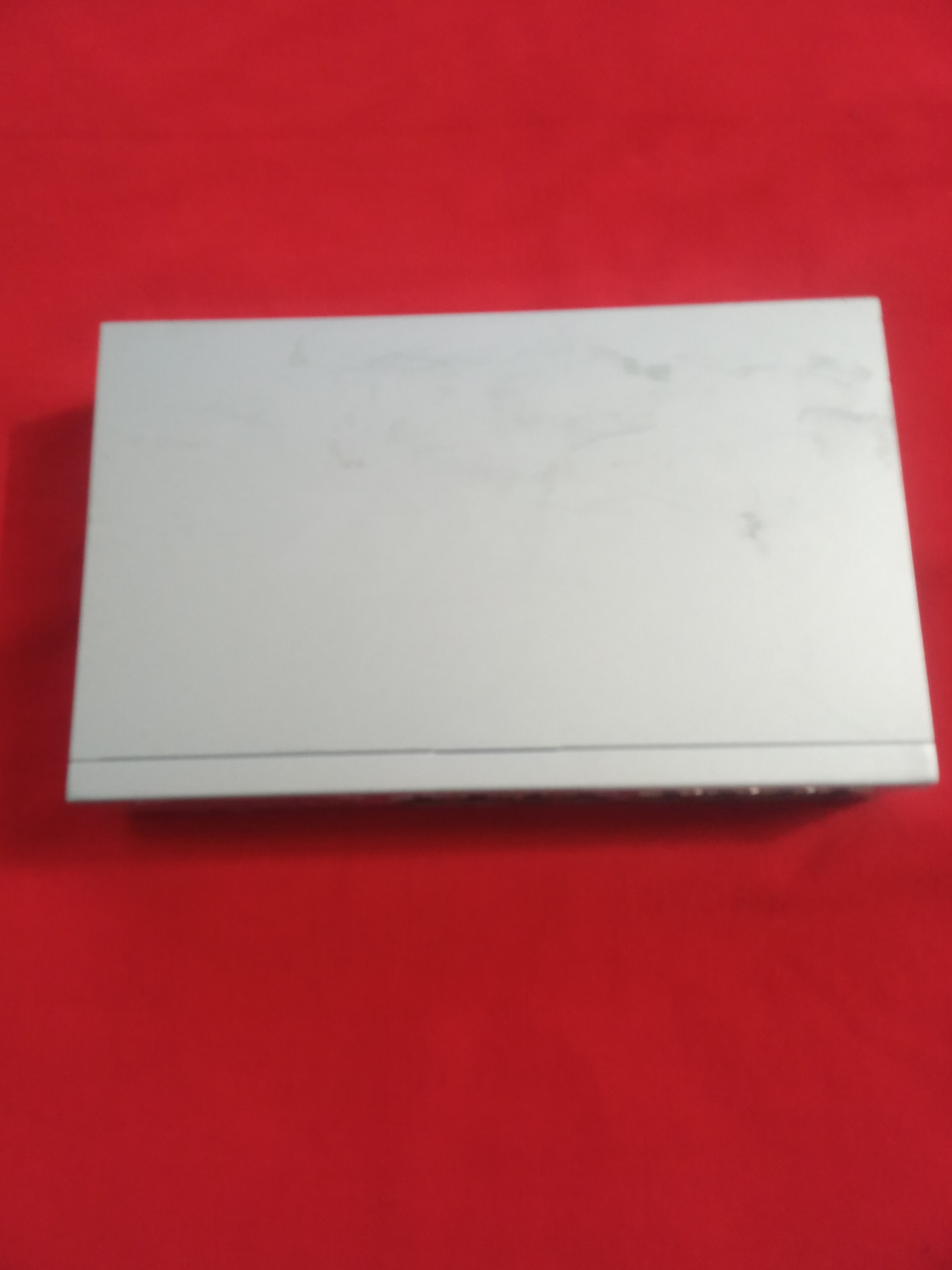 سوییچ شبکه 16 پورت زایکسل ES116P