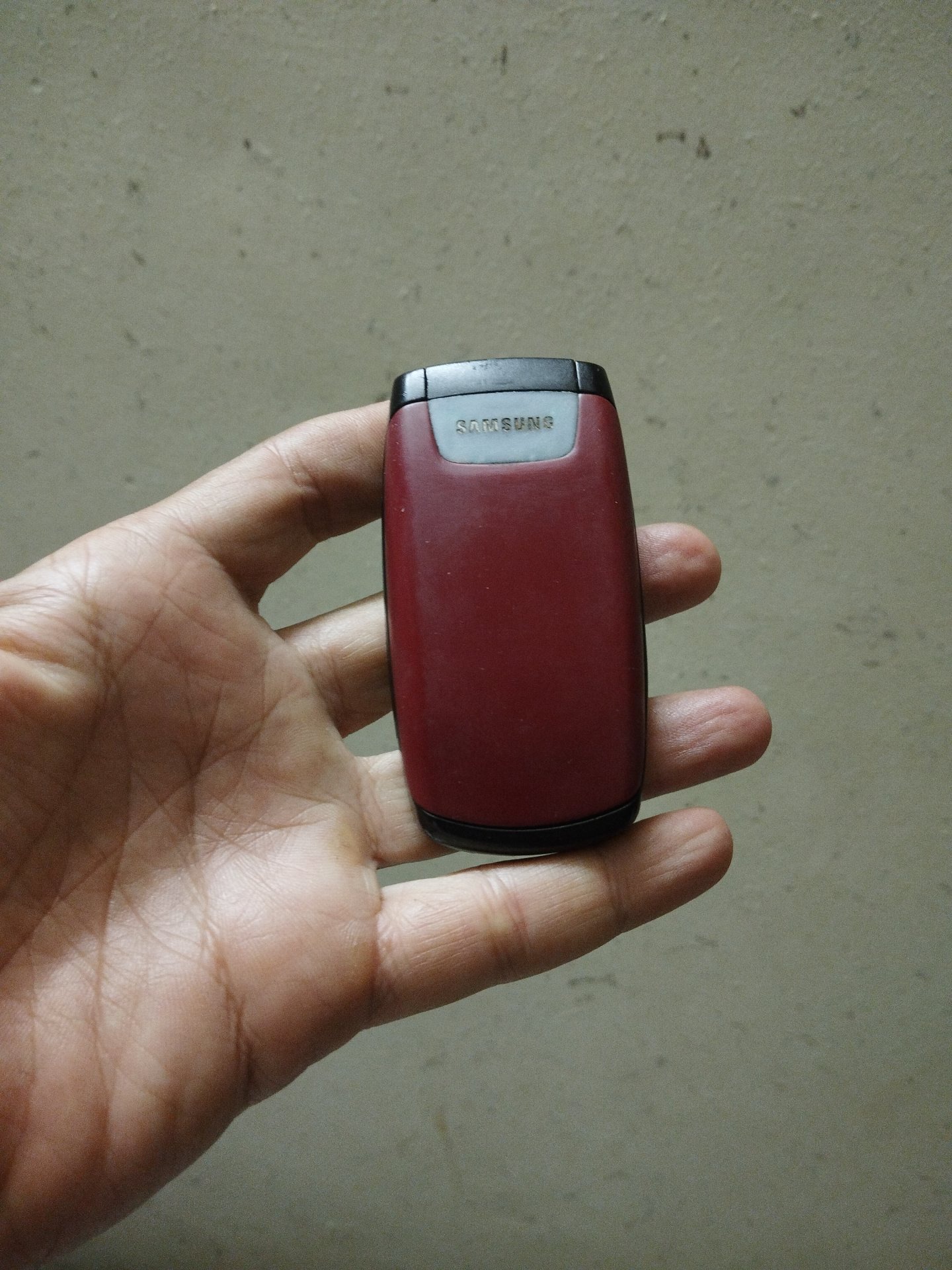 سامسونگ تاشو مدل C270 فقط گوشی وشارژر. ثبت شده