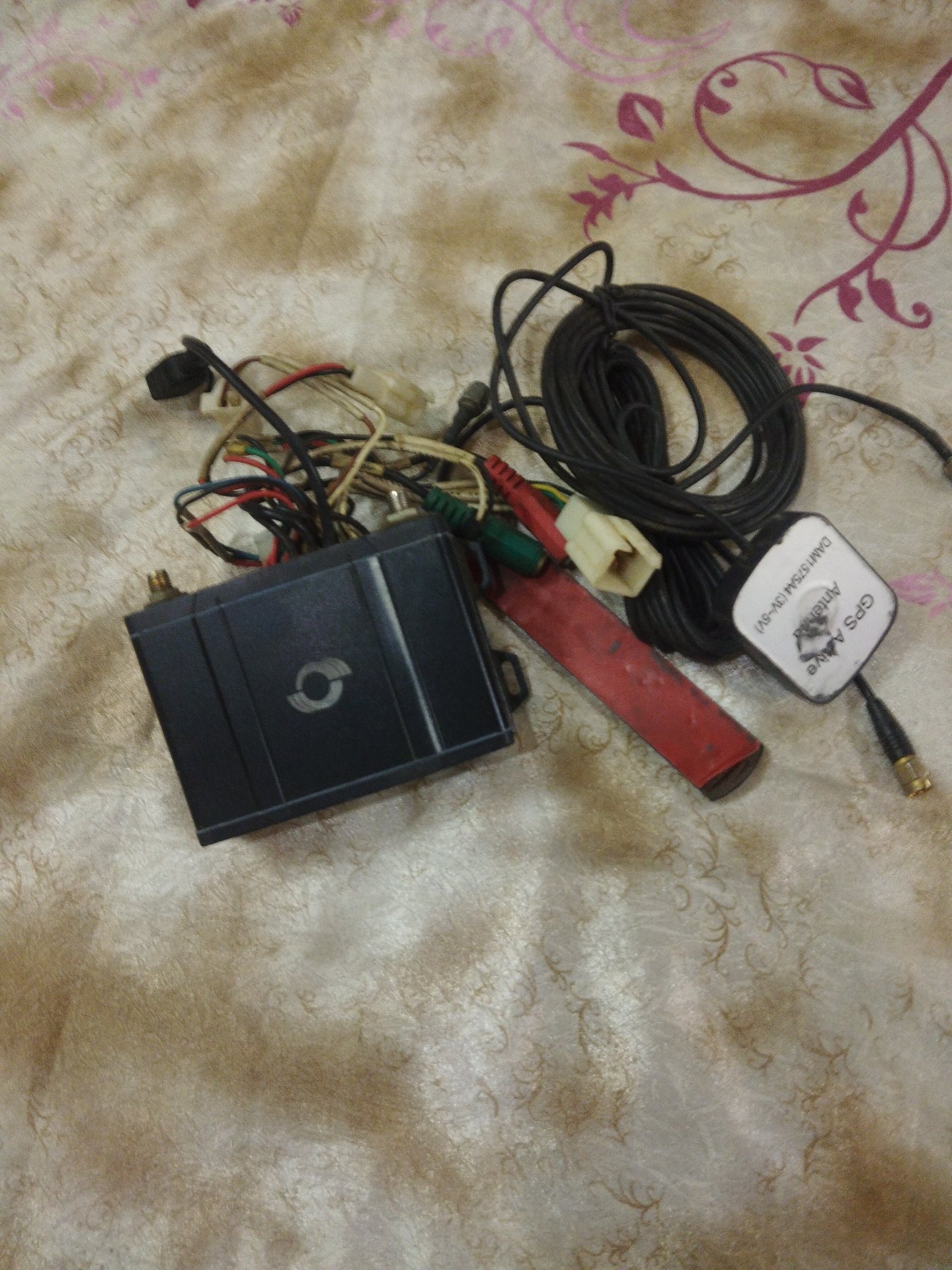 جی پی اس(GPS)  خودرو می تراک MVT 800 تست نشده