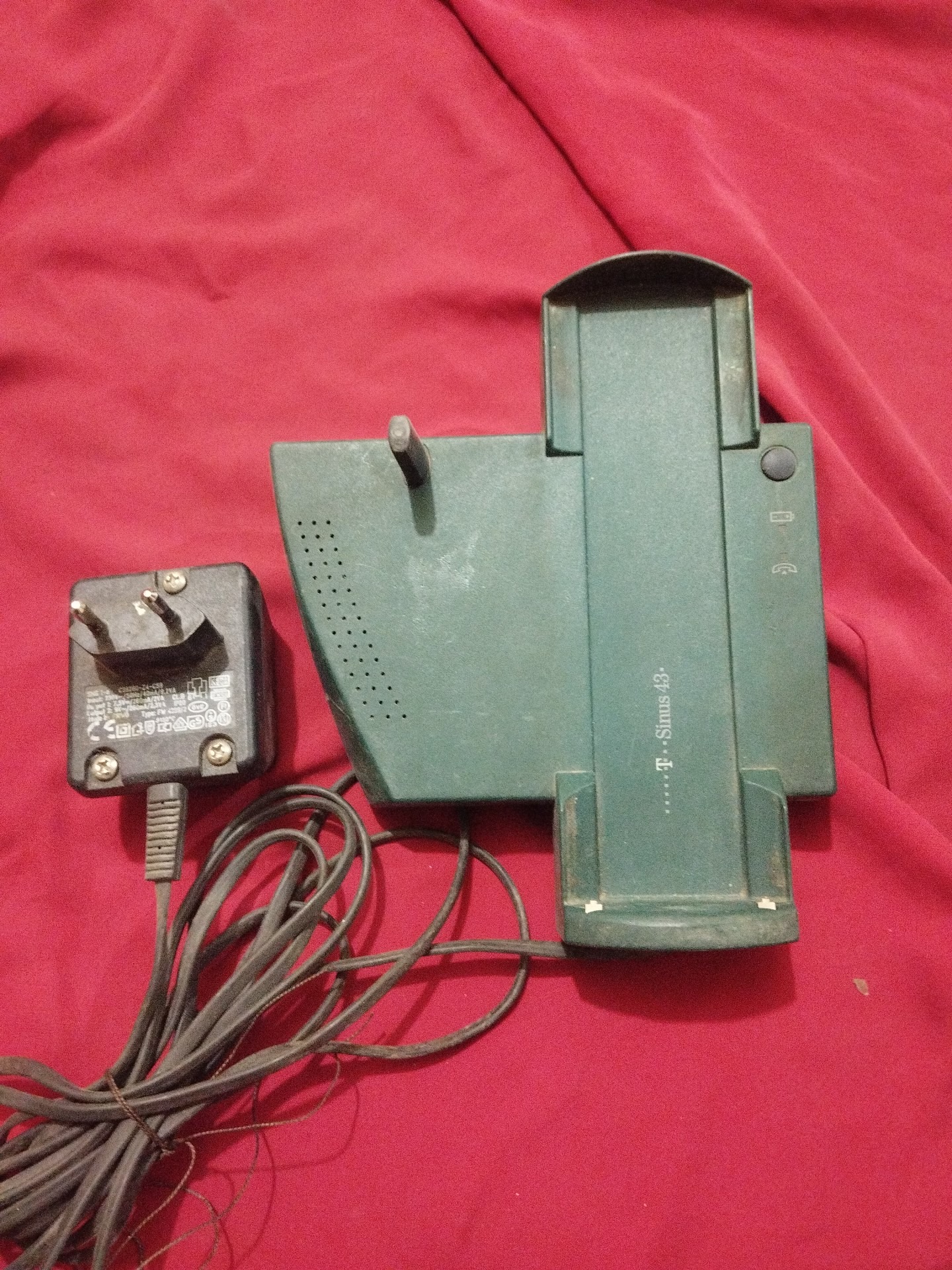 پایه شارژر تلفن بیسیم آلمان آداپپتور