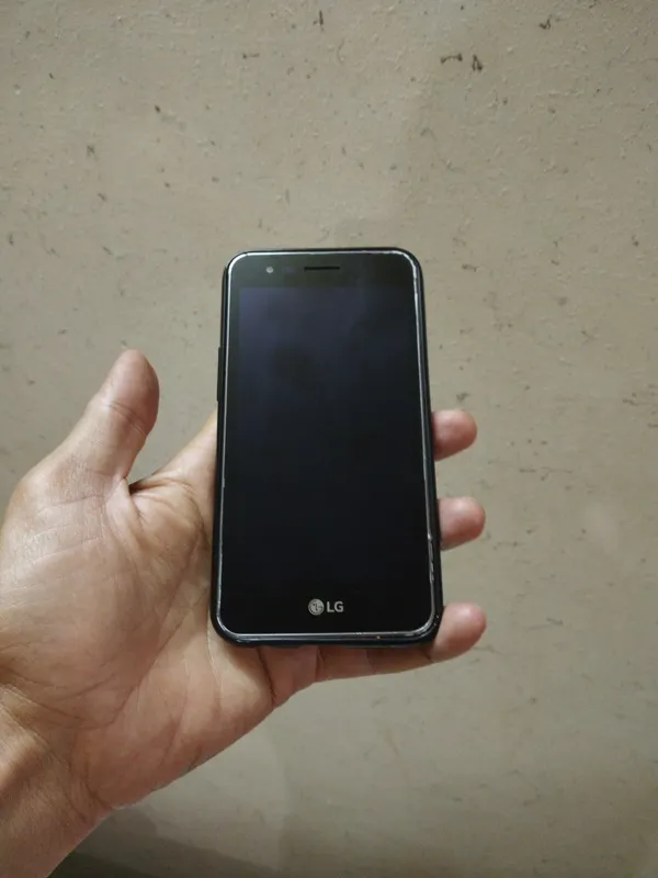 گوشی ال جی مدل LG-X230 برد سالم ال سی دی خراب