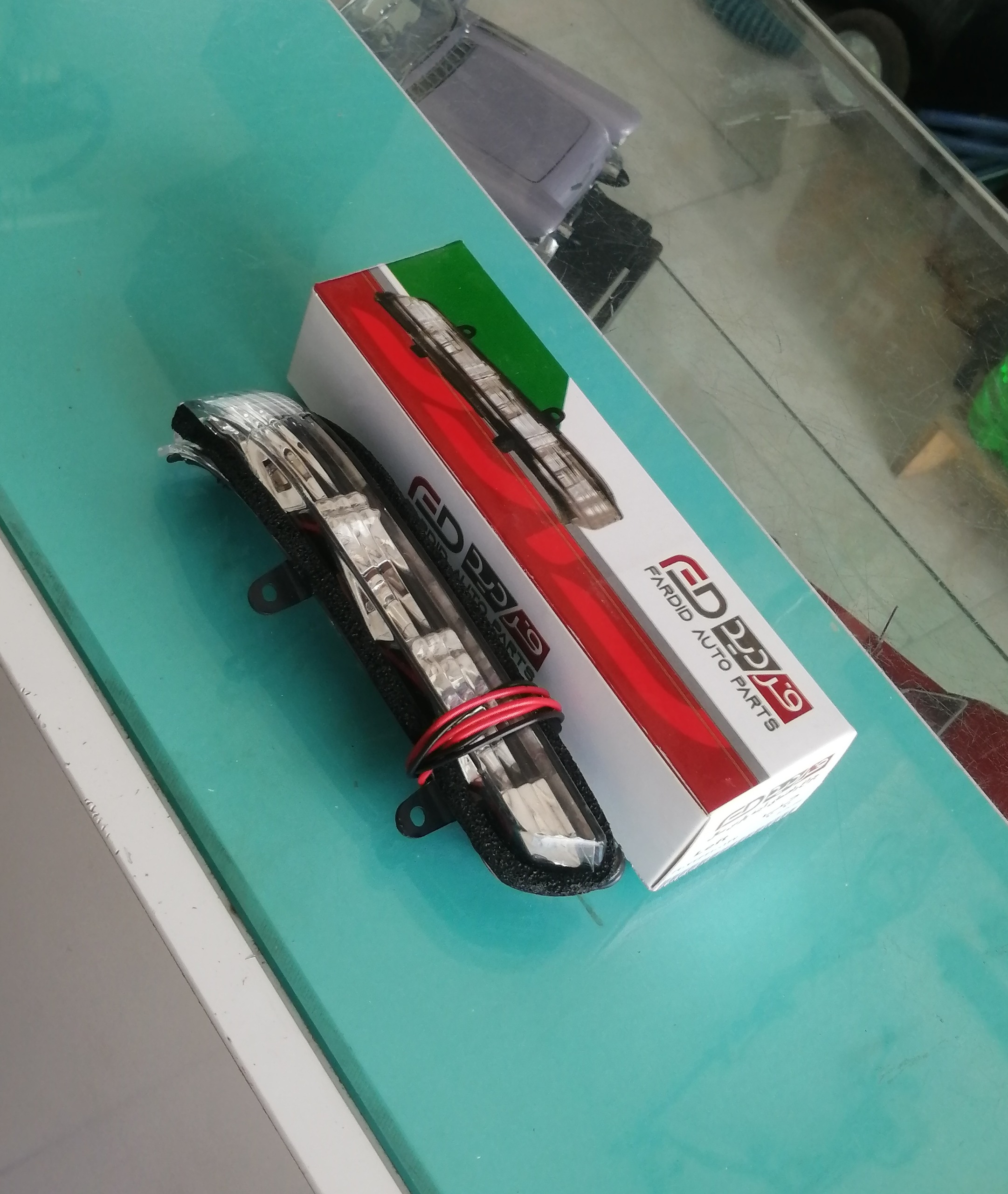 راهنما آینه بغل پارس سال چپ