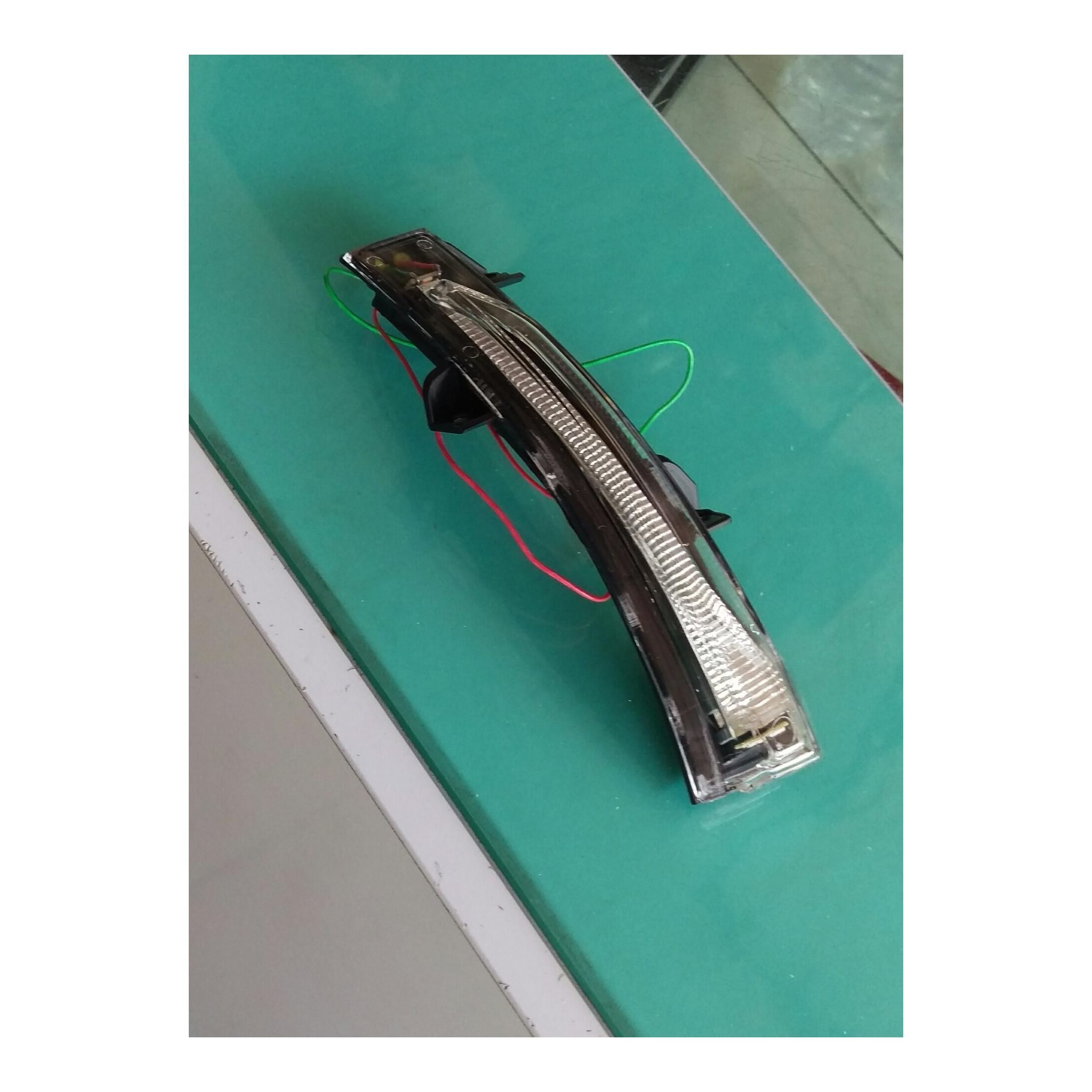 راهنما آینه بغل دنا پلاس چپ