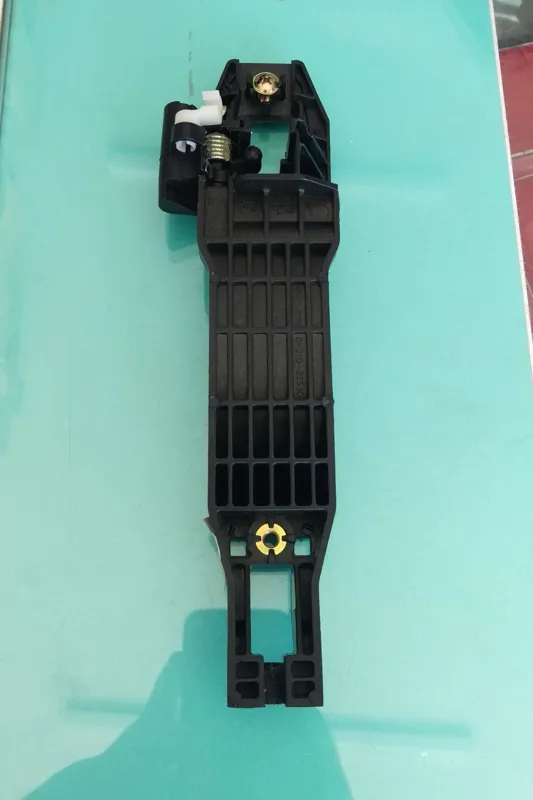 پایه دستگیره بیرونی کوییک عقب راست