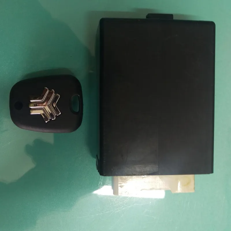 ریموت و رله قفل مرکزی تیبا 2دکمه