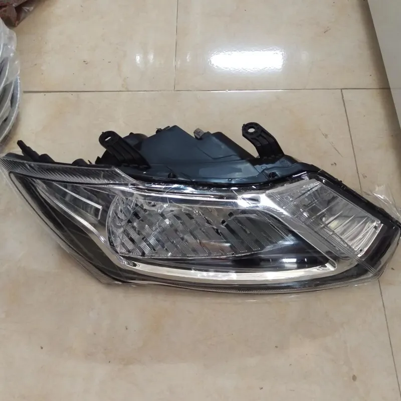 چراغ جلو ساینا راست فن آوران بدون موتور