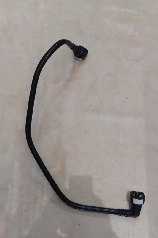 شلنگ بنزین 206 رفت از پمپ به صافی