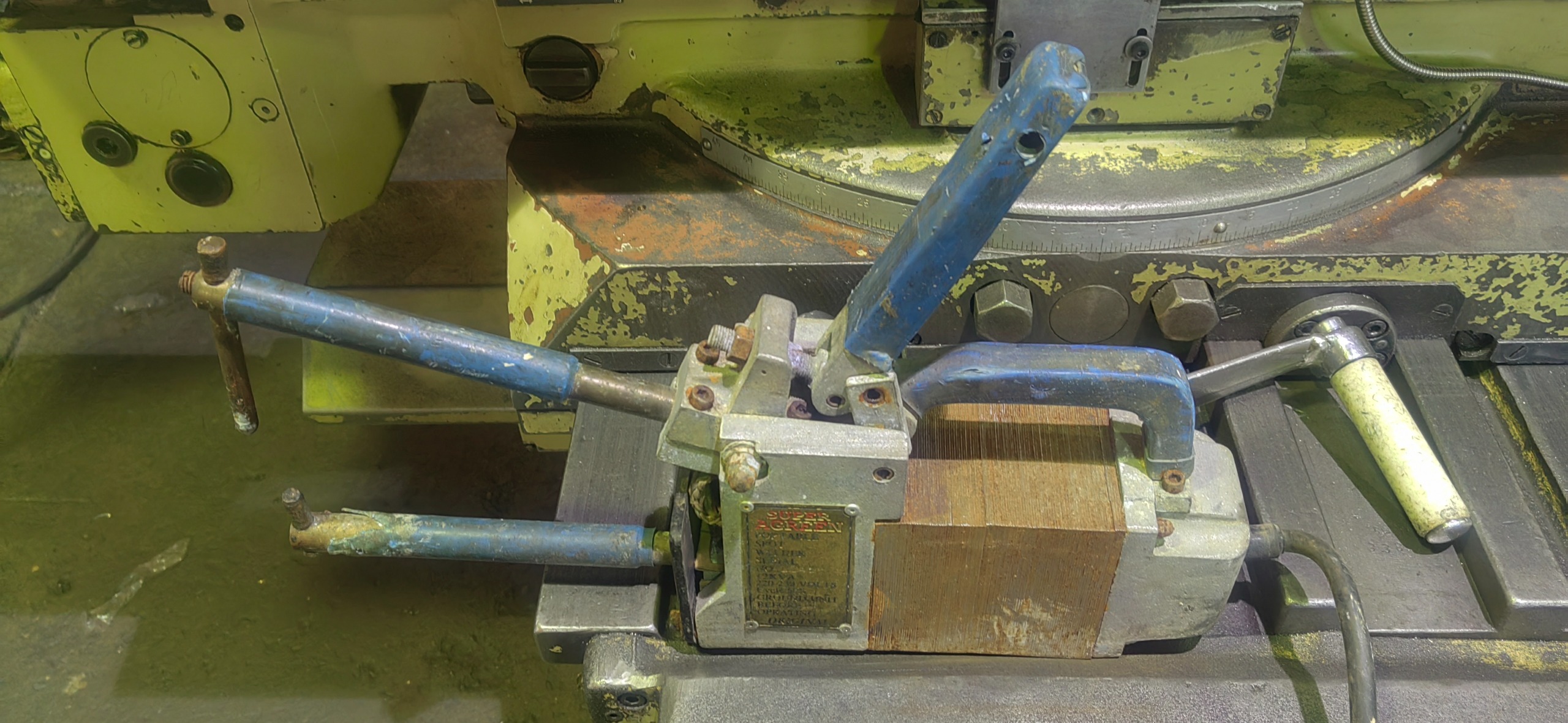 دستگاه نقطه جوش دستی