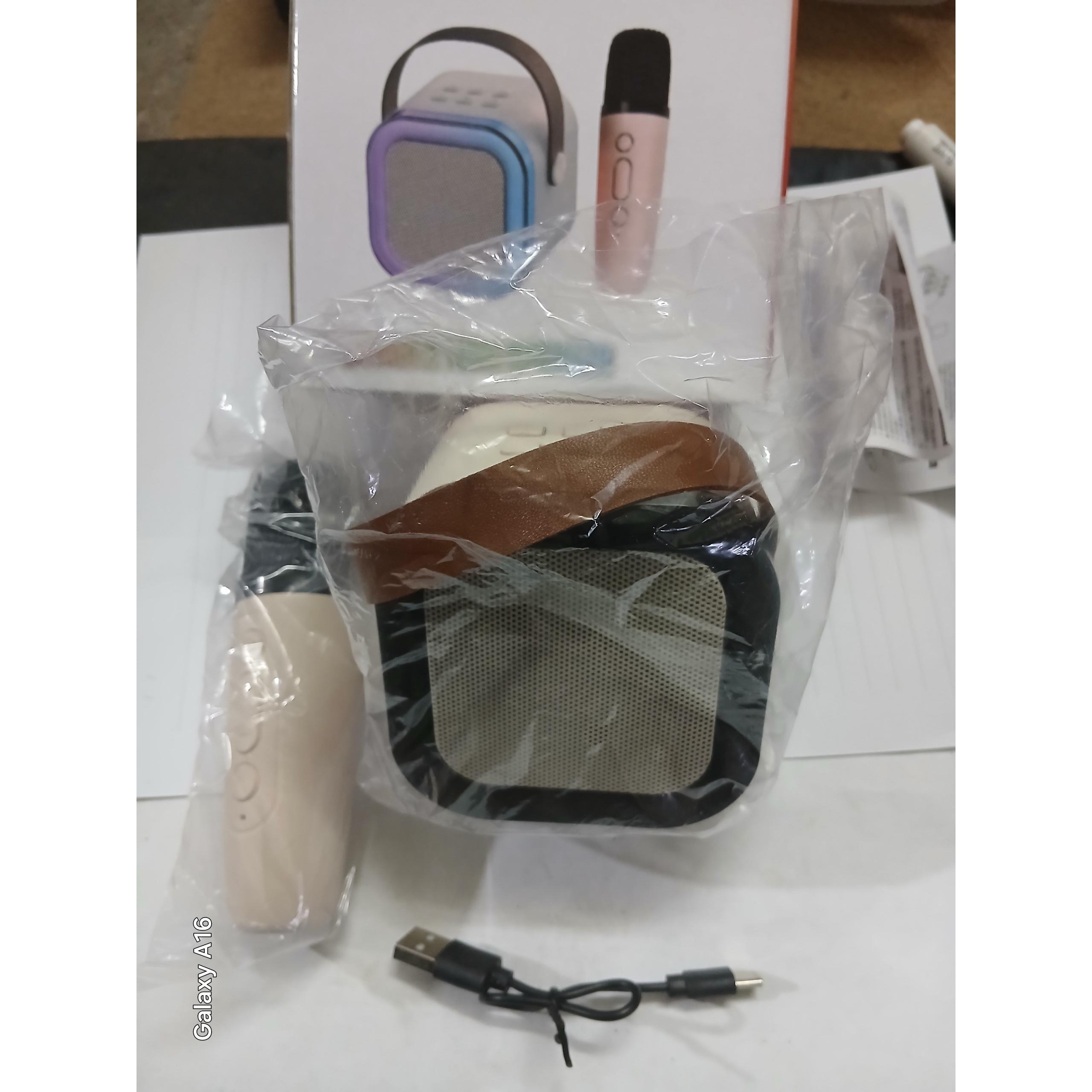 اسپیکر با میکروفون