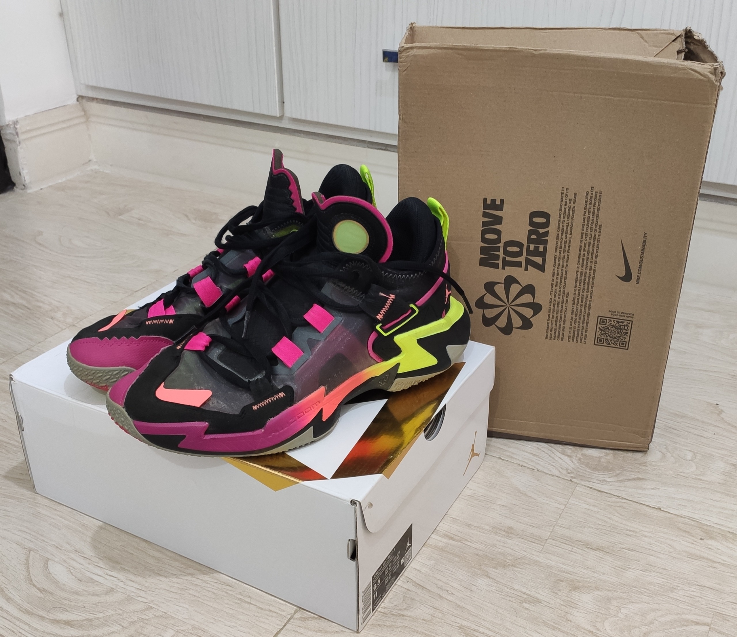 کتونی اورجینال جردن why not 5