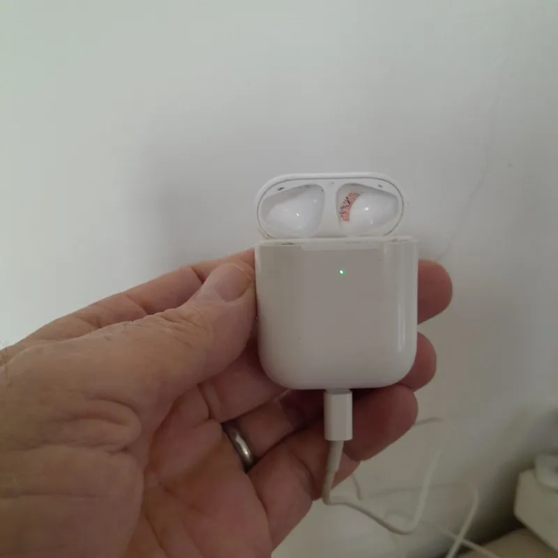 کیس شارژ هنذفری بلوتوثی ایرپاد2 اپل