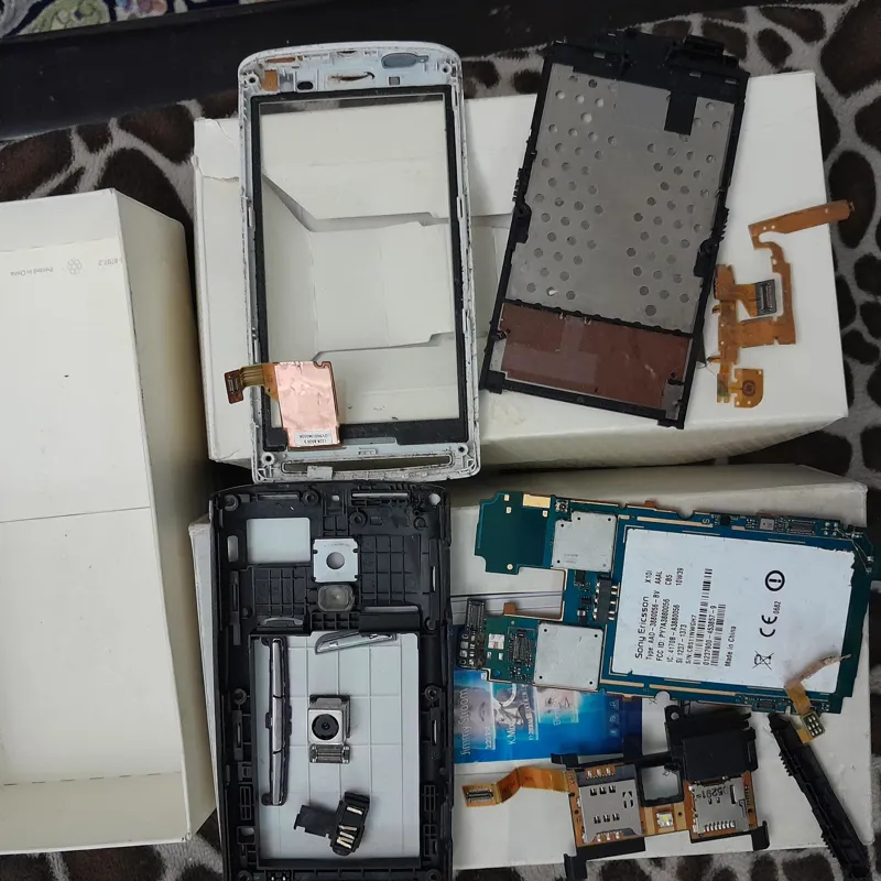 گوشی سونی اریکسون اکسپریا X10i خاموش