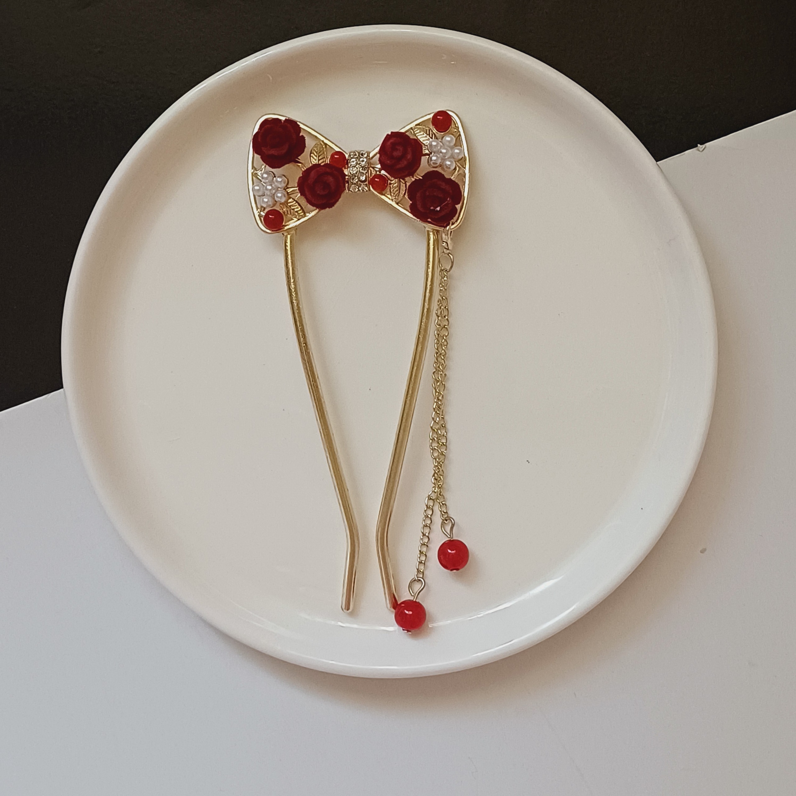 کانزاشی طرح گل مخملی آویزدار طلایی