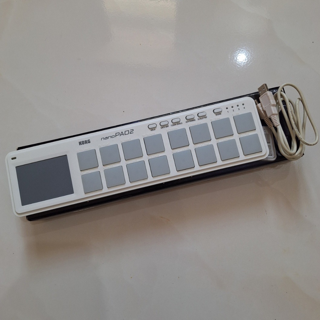 کنترلر korg nanopad2